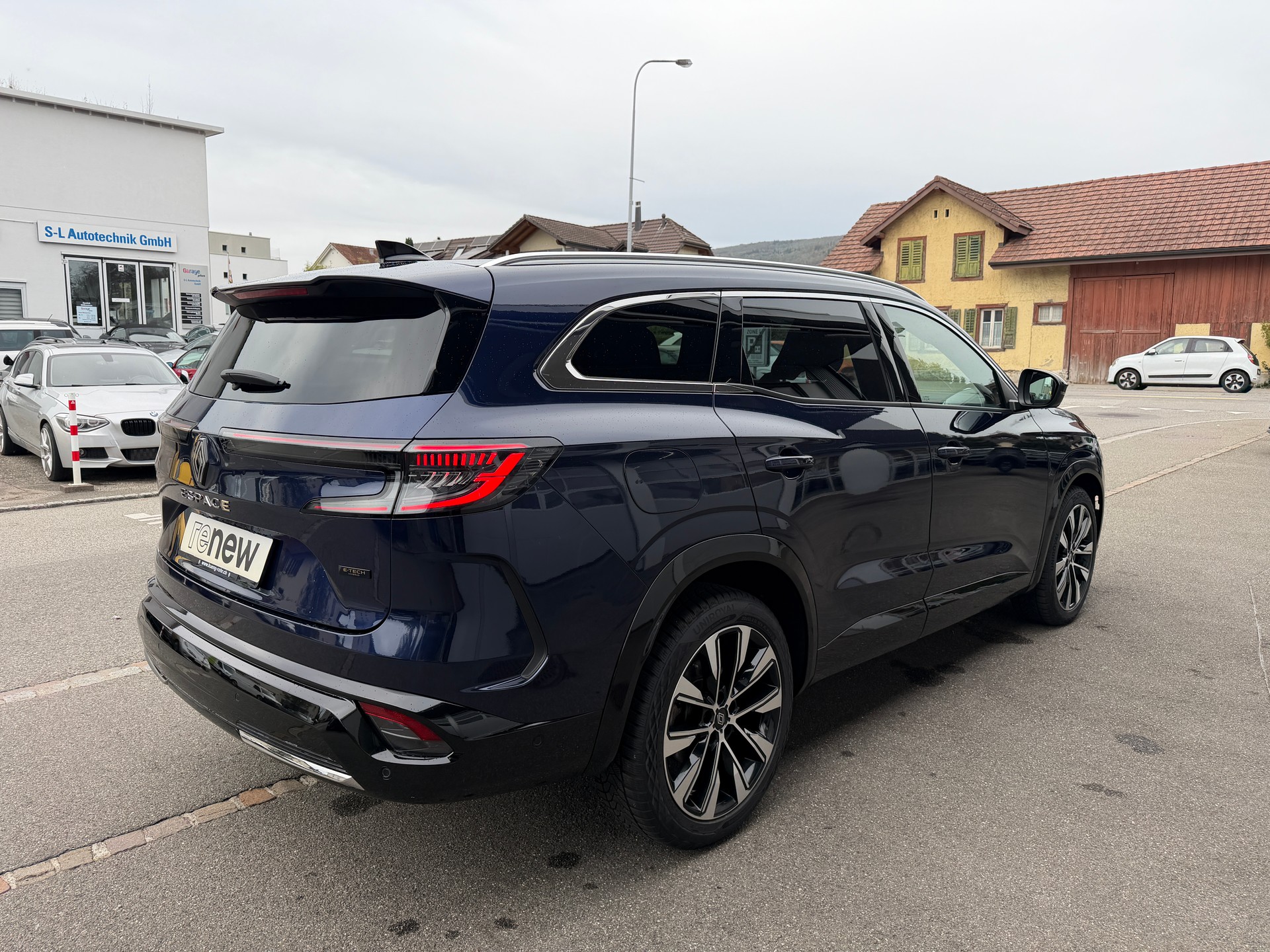 RENAULT Espace 1.2 E-Tech techno 7P-image-3