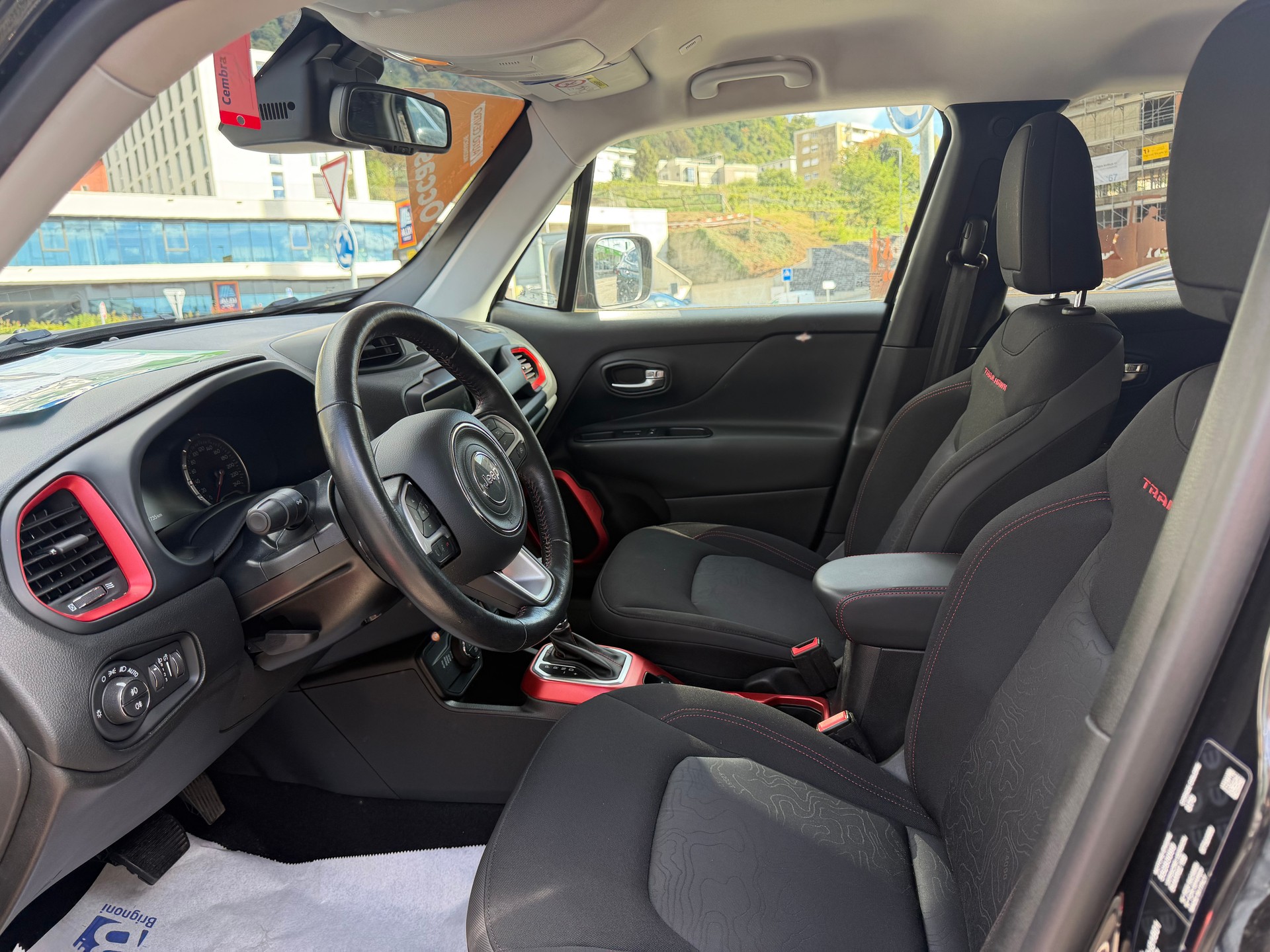 JEEP Renegade 2.0 MJ Trailhawk AWD + Low Range 9ATX-image-11