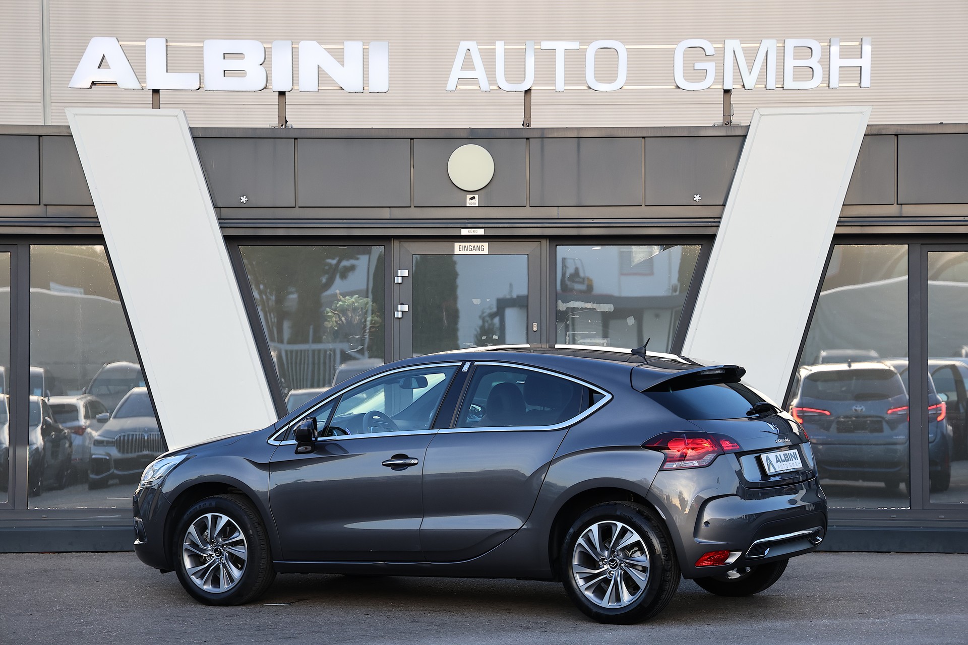 DS AUTOMOBILES DS4 1.6 THP 165 So Chic-showroom-element-2