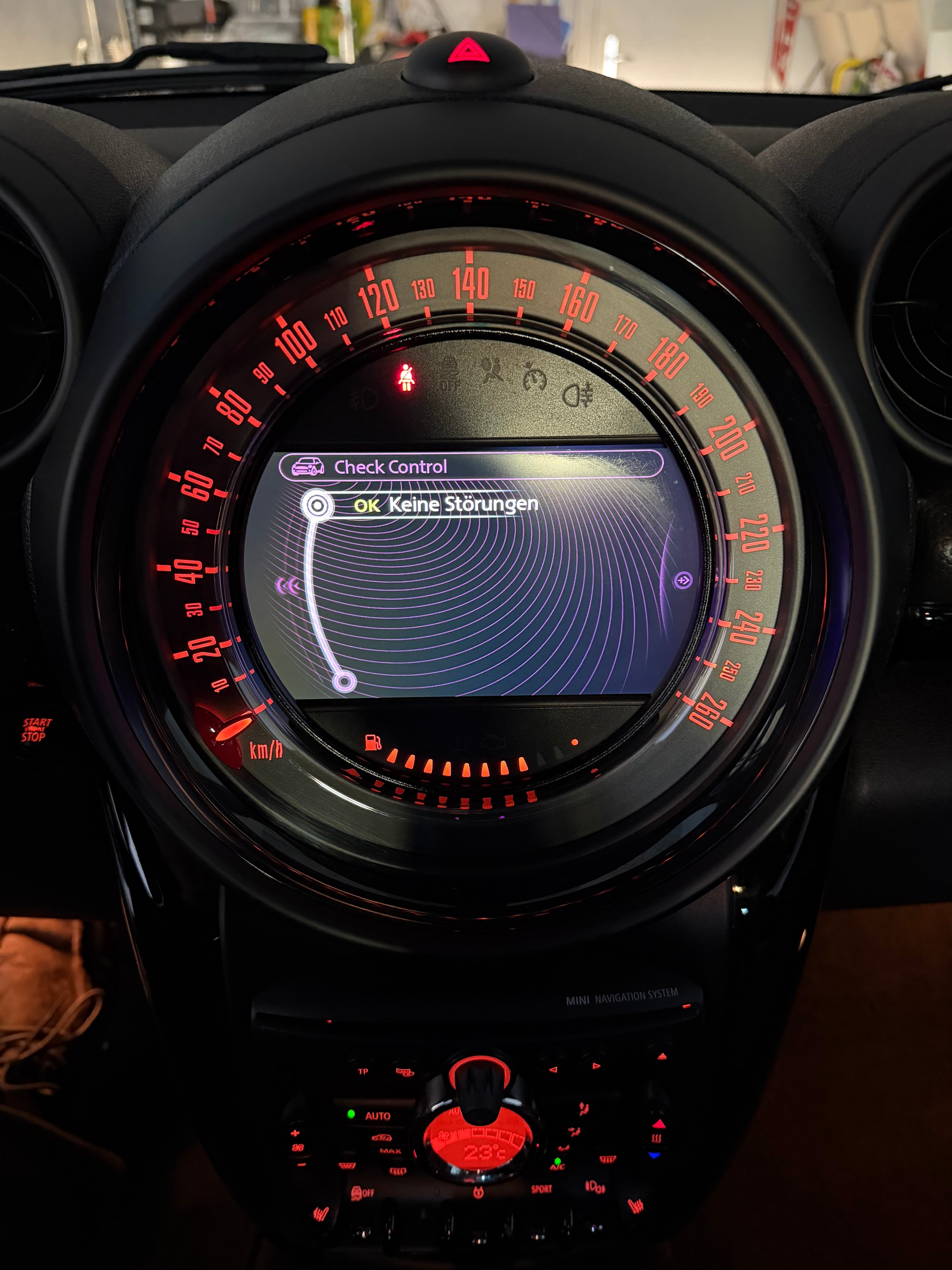 MINI JohnCooperWorks - S ALL4 / Navi/Leder/Panoramadach/8 fach bereift/Harman Kardon/frisch MFK/Garantie-image-7