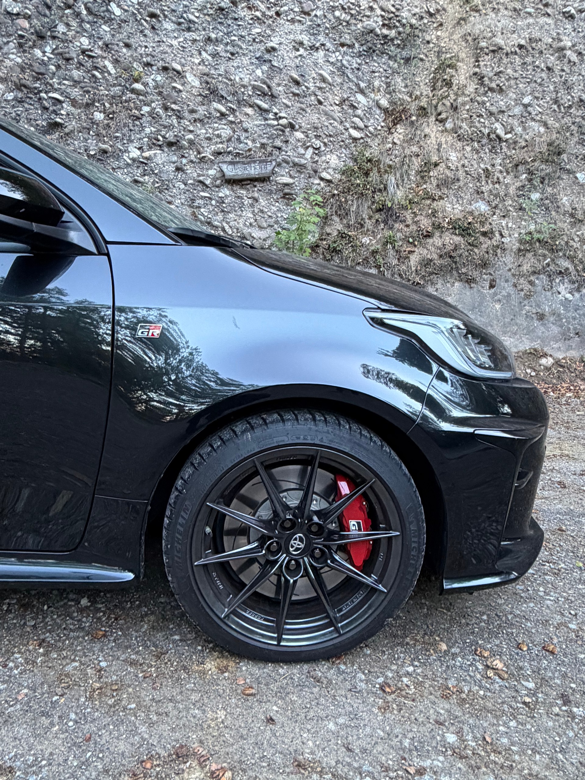 TOYOTA 1.6 Turbo Sport 4x4-image-0