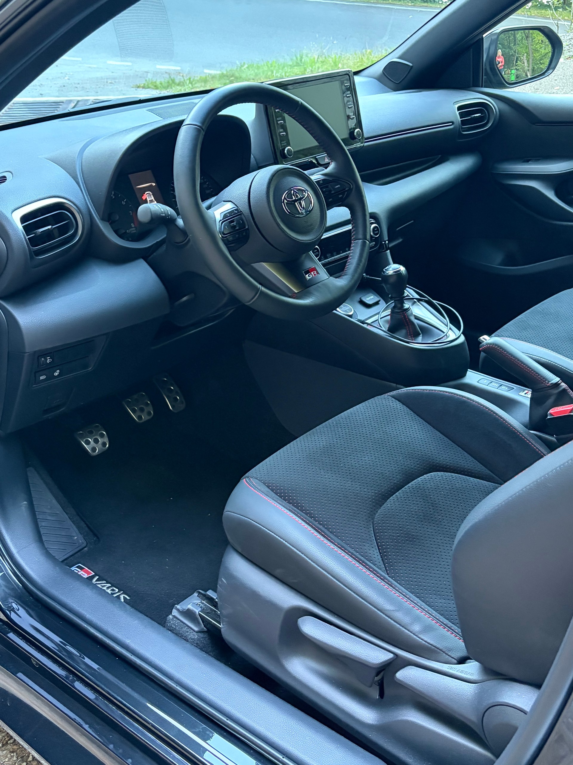 TOYOTA 1.6 Turbo Sport 4x4-image-4