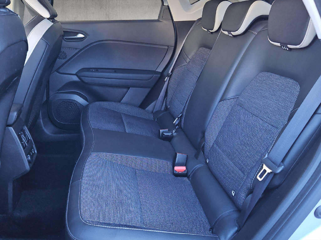 RENAULT Captur 1.3 TCe 140 techno EDC-image-5