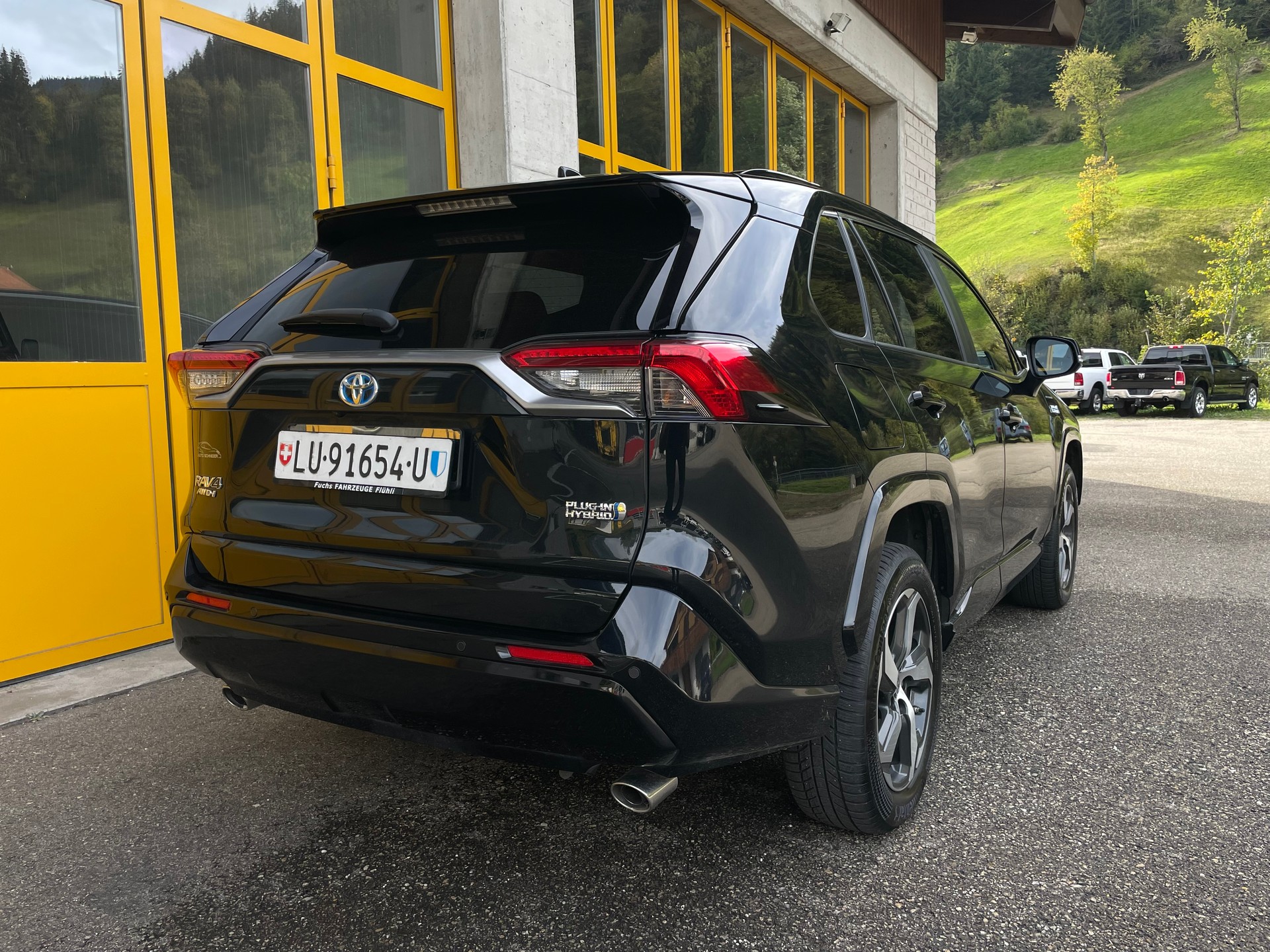 TOYOTA RAV-4 2.5 PHEV Premium e-CVT 4WD-image-5