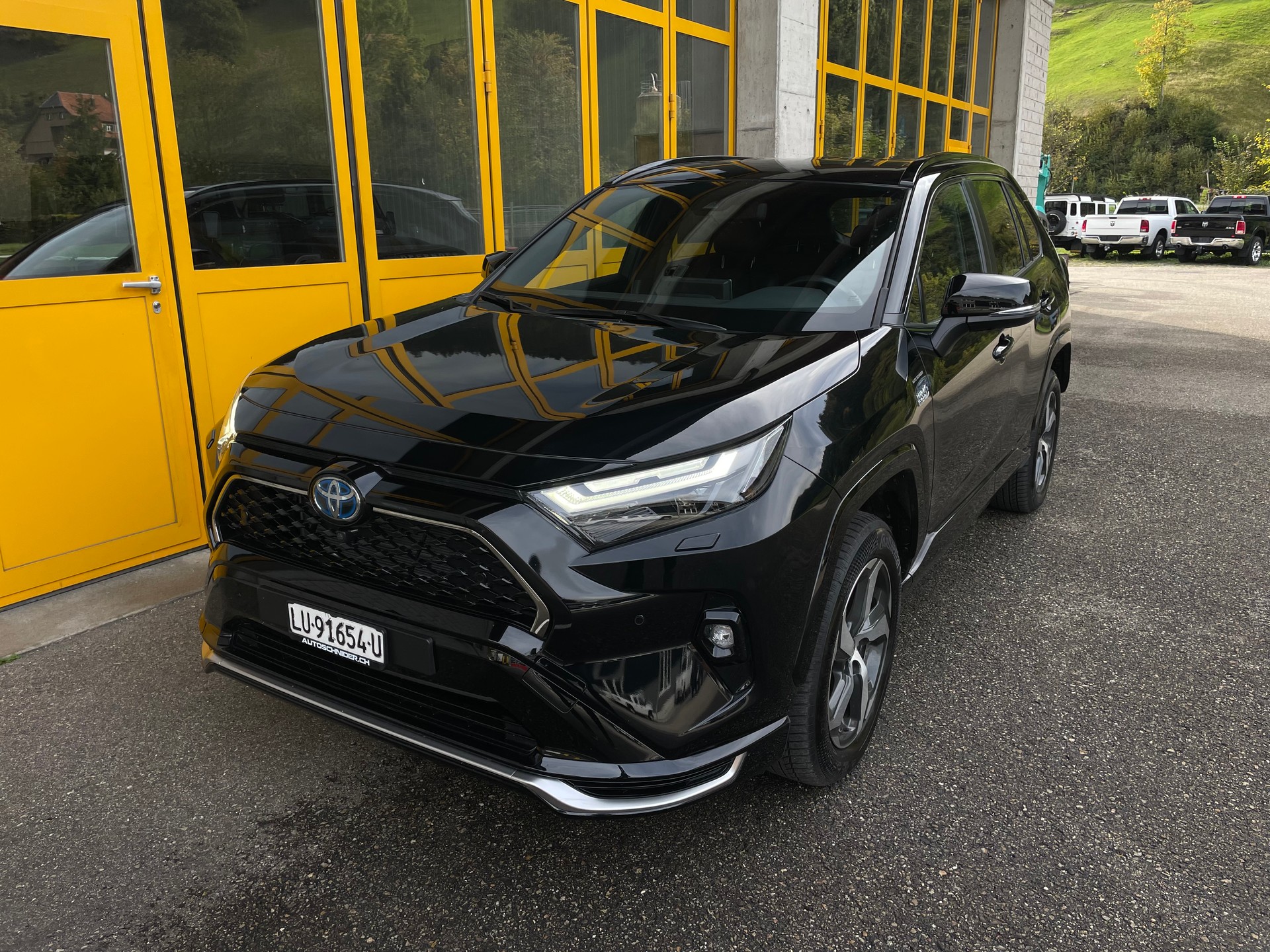 TOYOTA RAV-4 2.5 PHEV Premium e-CVT 4WD-image-1