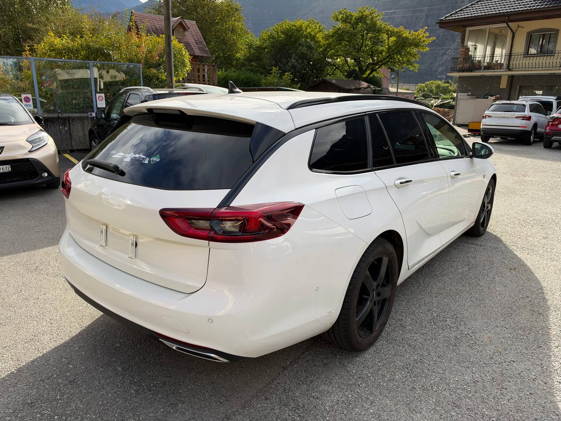 OPEL Insignia 1.6 T Sports Tourer Excellence Automatic-image-5