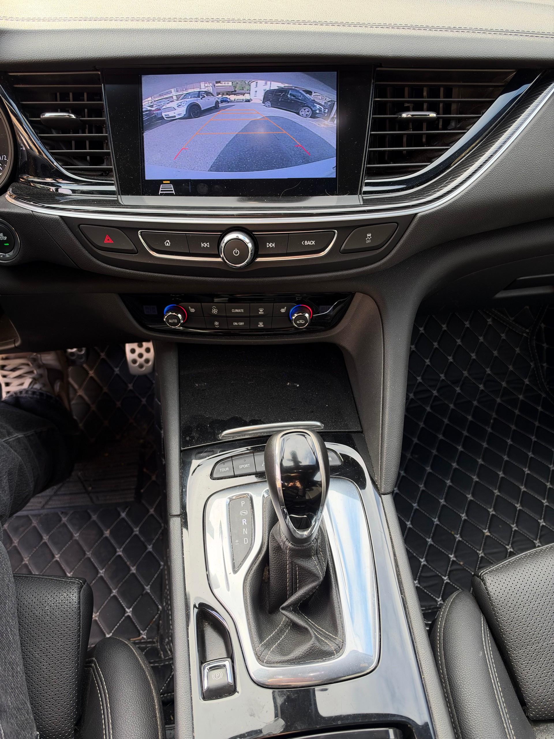 OPEL Insignia 1.6 T Sports Tourer Excellence Automatic-image-13