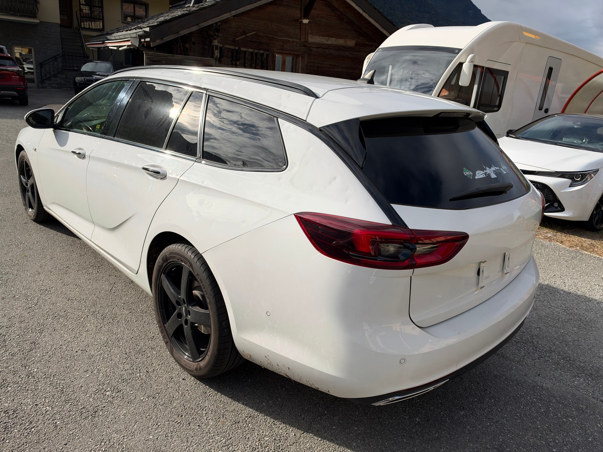 OPEL Insignia 1.6 T Sports Tourer Excellence Automatic-image-7