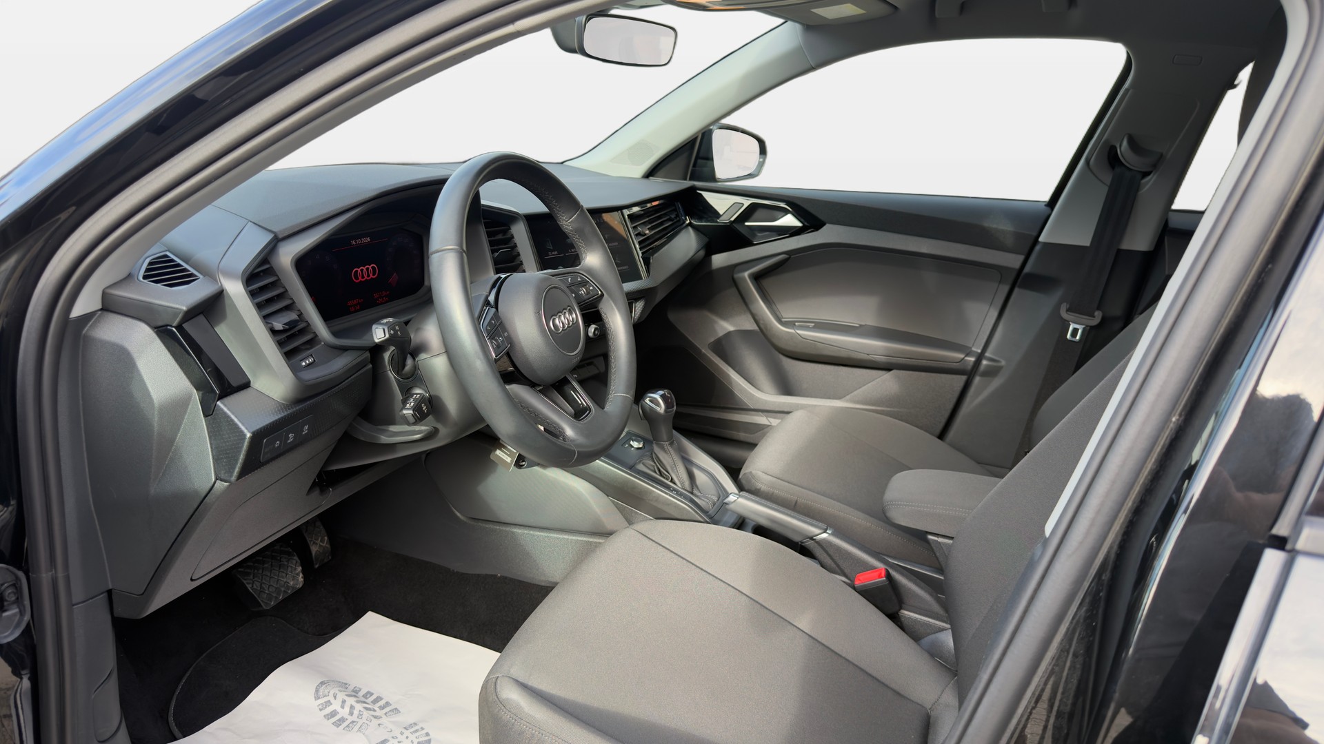 AUDI A1 Sportback 30 TFSI S-tronic-image-8