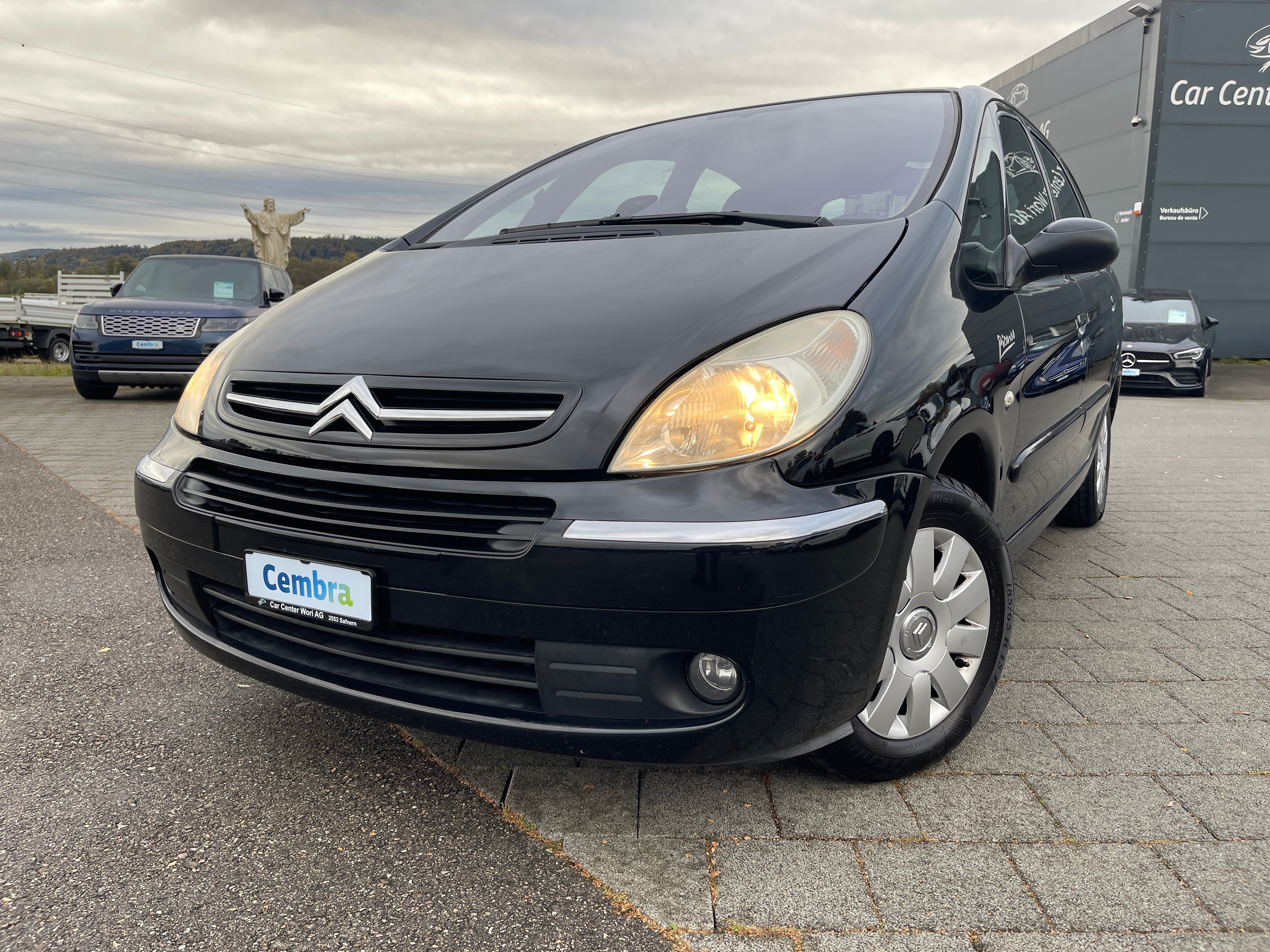 Car photo