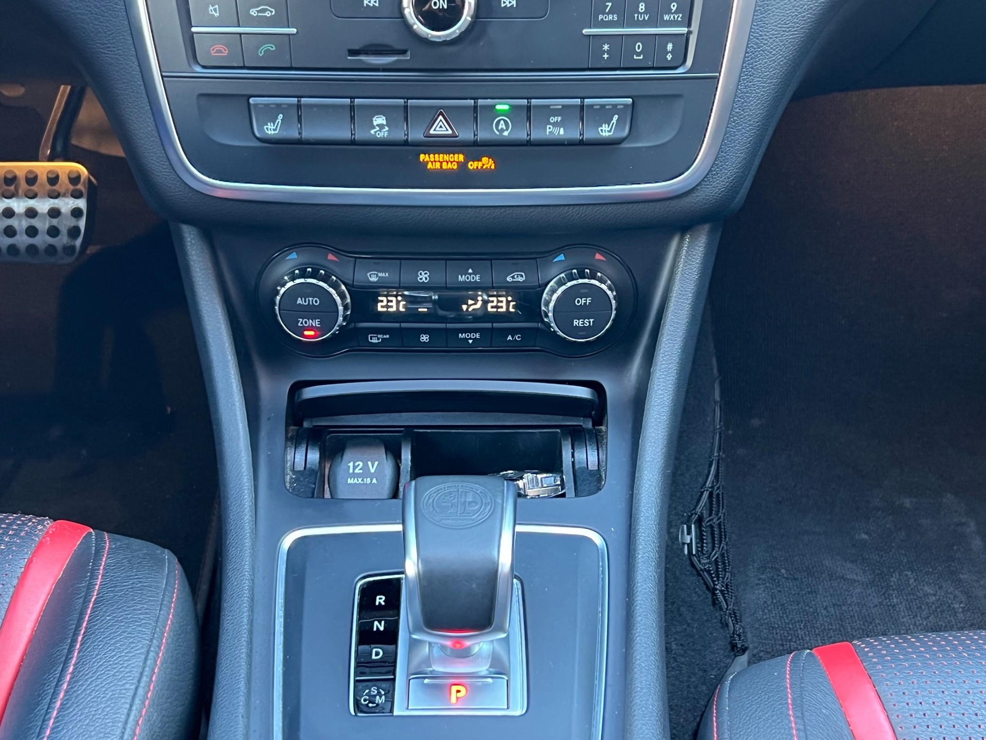 MERCEDES-BENZ CLA Shooting Brake 45 AMG 4Matic Speedshift-image-7