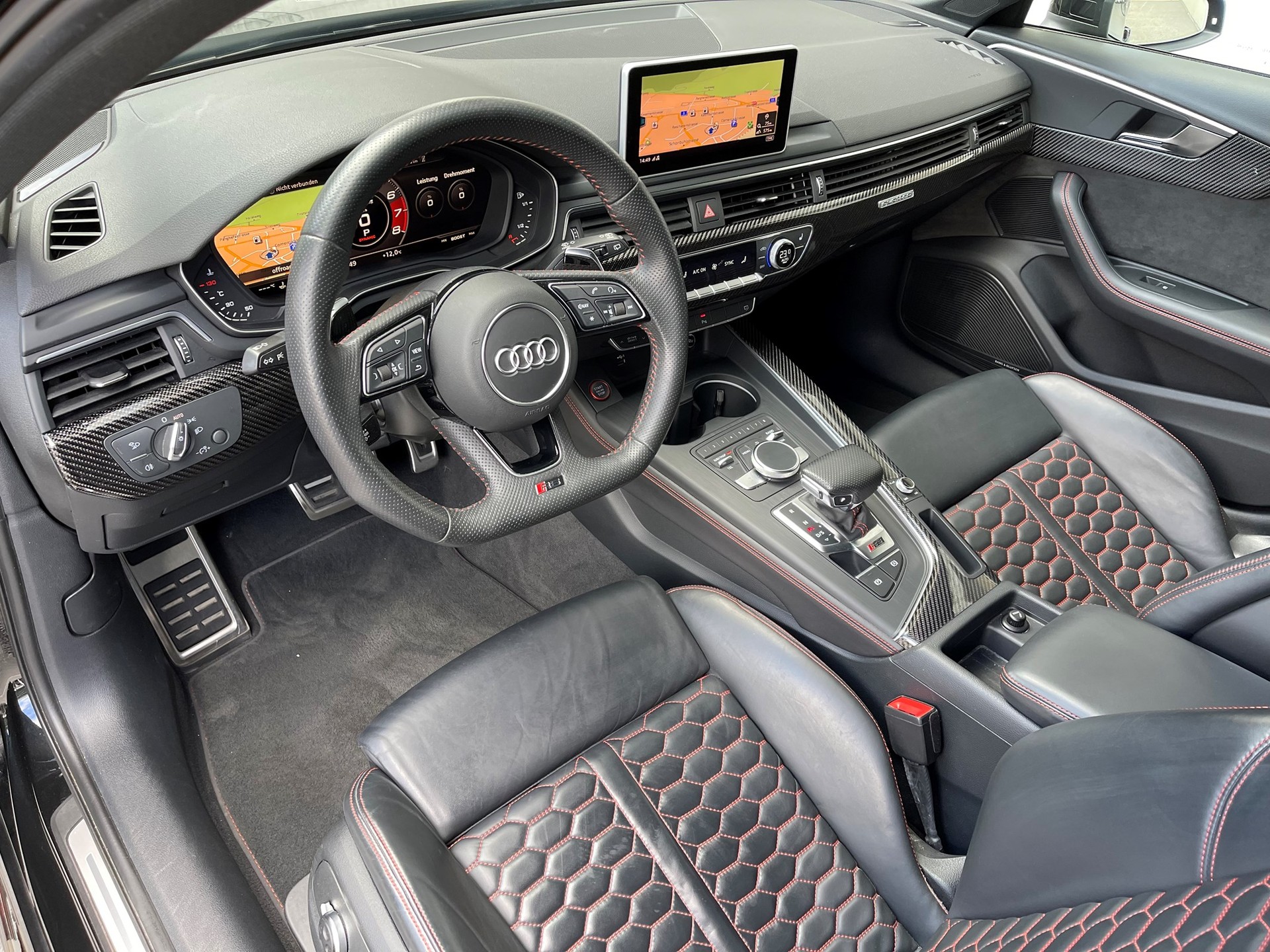 AUDI RS4 Avant 2.9 TFSI quattro tiptronic-image-9
