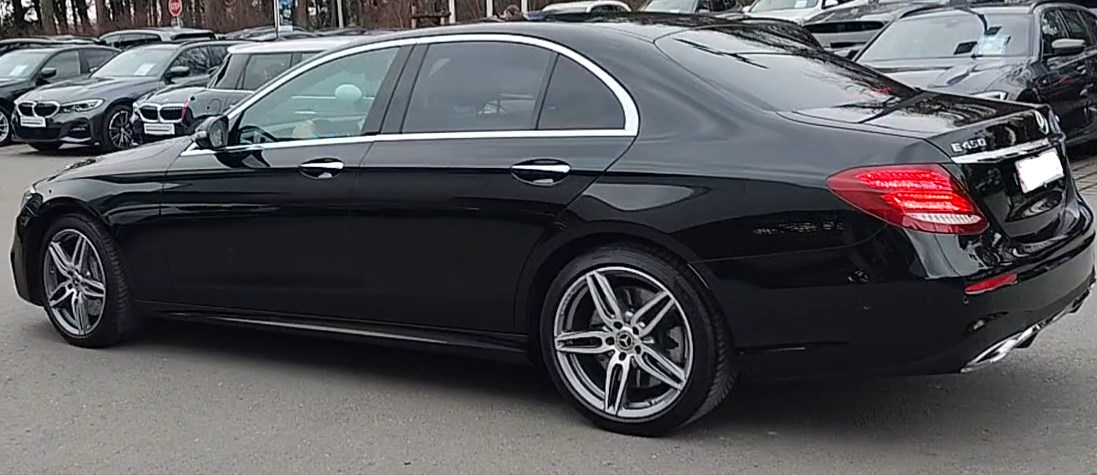MERCEDES-BENZ E 450 AMG Line 4Matic 9G-Tronic-image-5