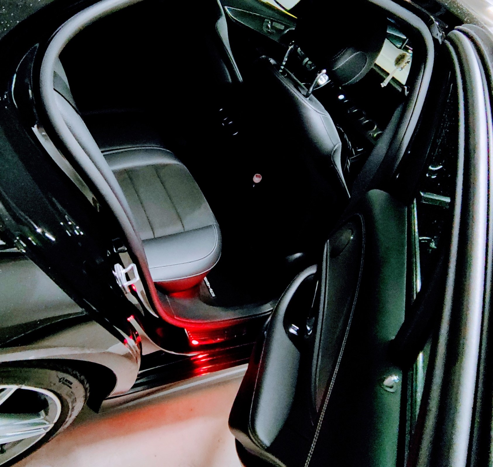 MERCEDES-BENZ E 450 AMG Line 4Matic 9G-Tronic-image-8