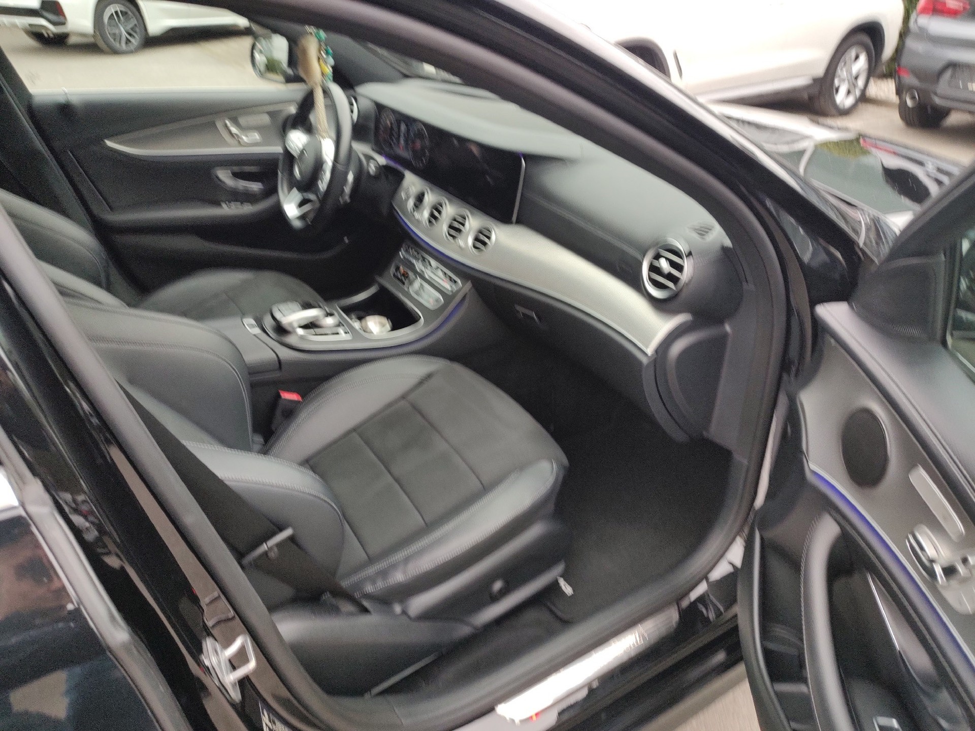 MERCEDES-BENZ E 450 AMG Line 4Matic 9G-Tronic-image-7