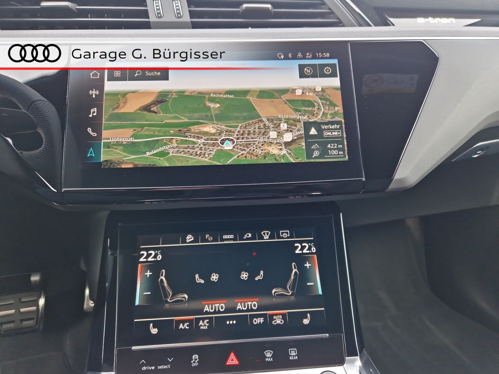 AUDI Q8 50 e-tron Black Edition quattro Mythosschwarz Metallic-image-13