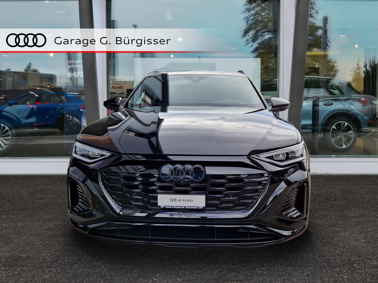 AUDI Q8 50 e-tron Black Edition quattro Mythosschwarz Metallic-image-1