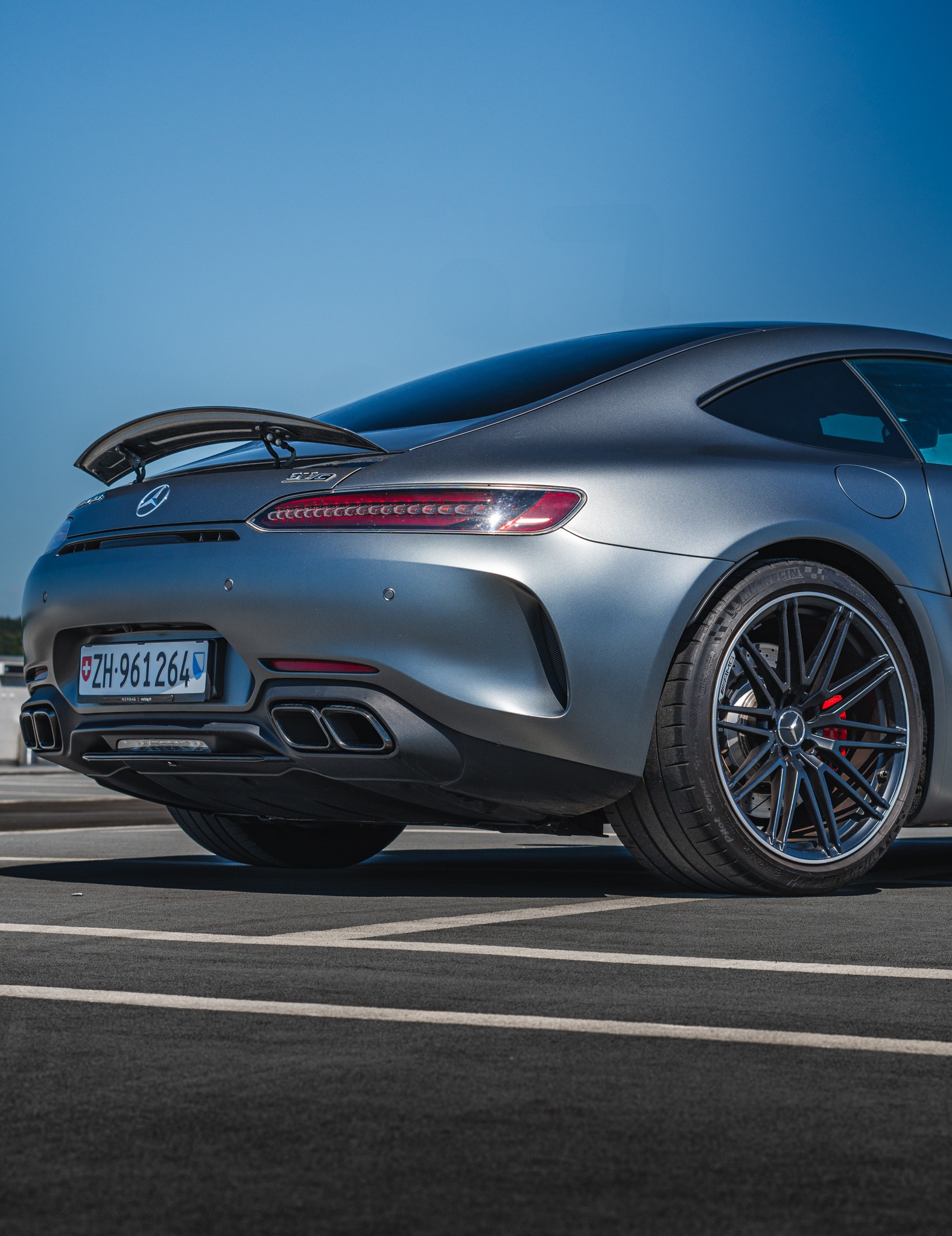 MERCEDES-BENZ AMG GT C Speedshift DCT-image-4