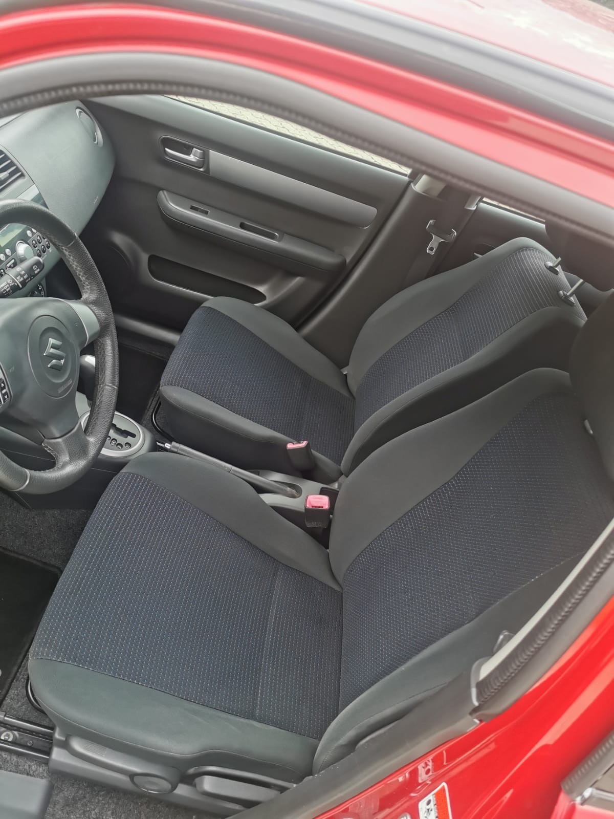 SUZUKI Swift 1.5i 16V VVT GL Automat-image-9