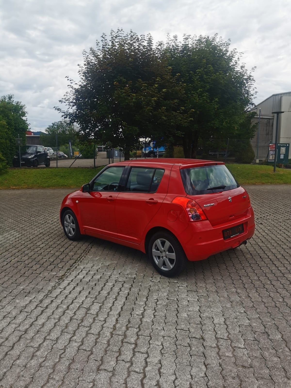 SUZUKI Swift 1.5i 16V VVT GL Automat-image-3