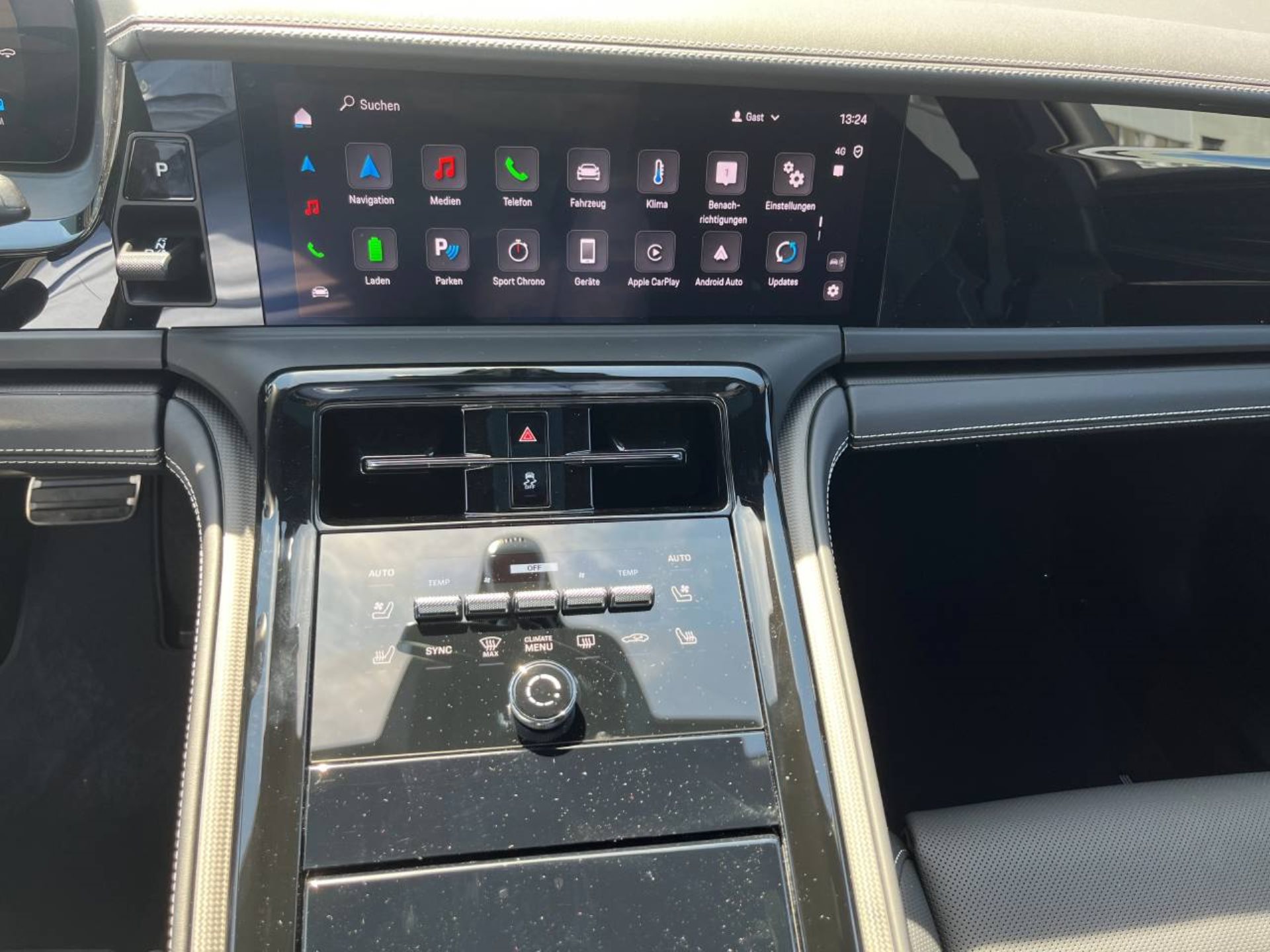 PORSCHE Panamera 4 E-Hybrid-image-14