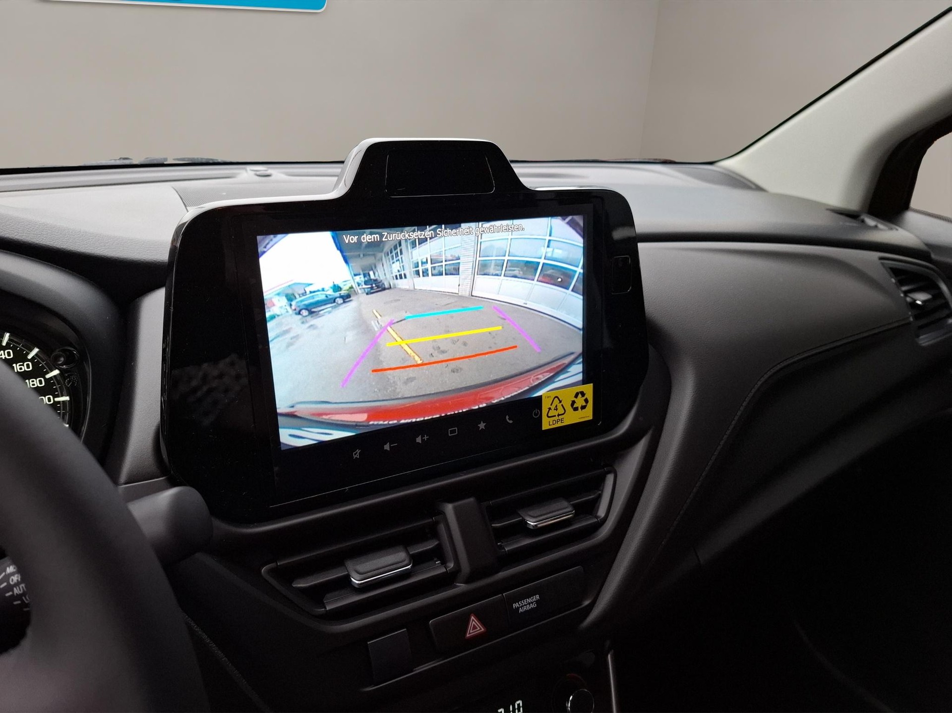 SUZUKI S-Cross 1.4 T Compact+ Hybrid 4x4-image-9