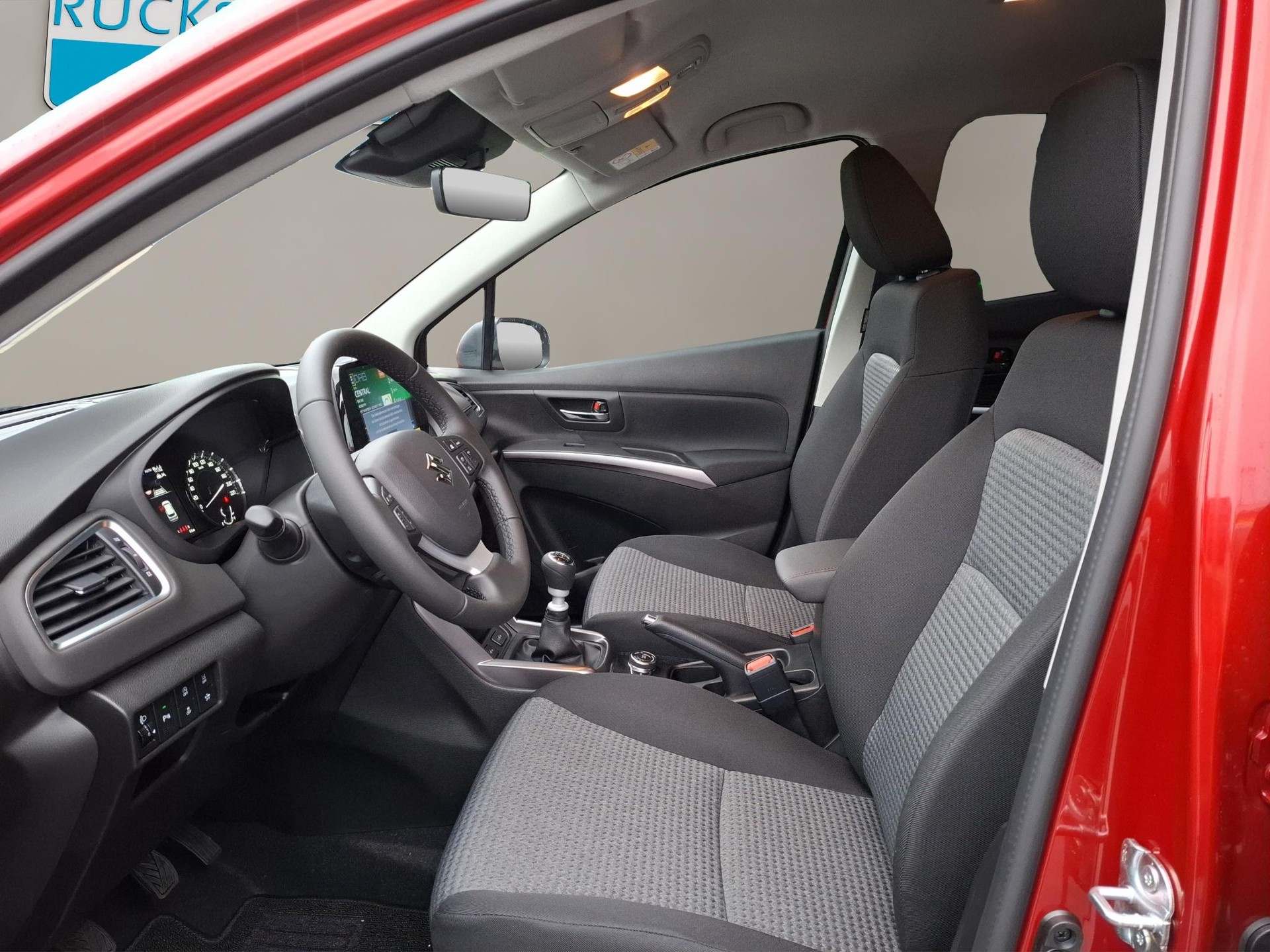 SUZUKI S-Cross 1.4 T Compact+ Hybrid 4x4-image-4