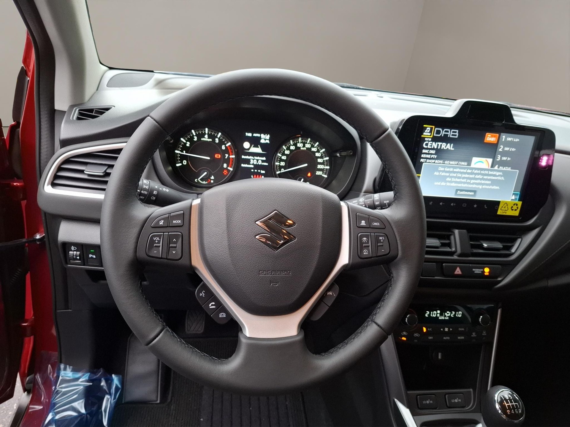 SUZUKI S-Cross 1.4 T Compact+ Hybrid 4x4-image-5