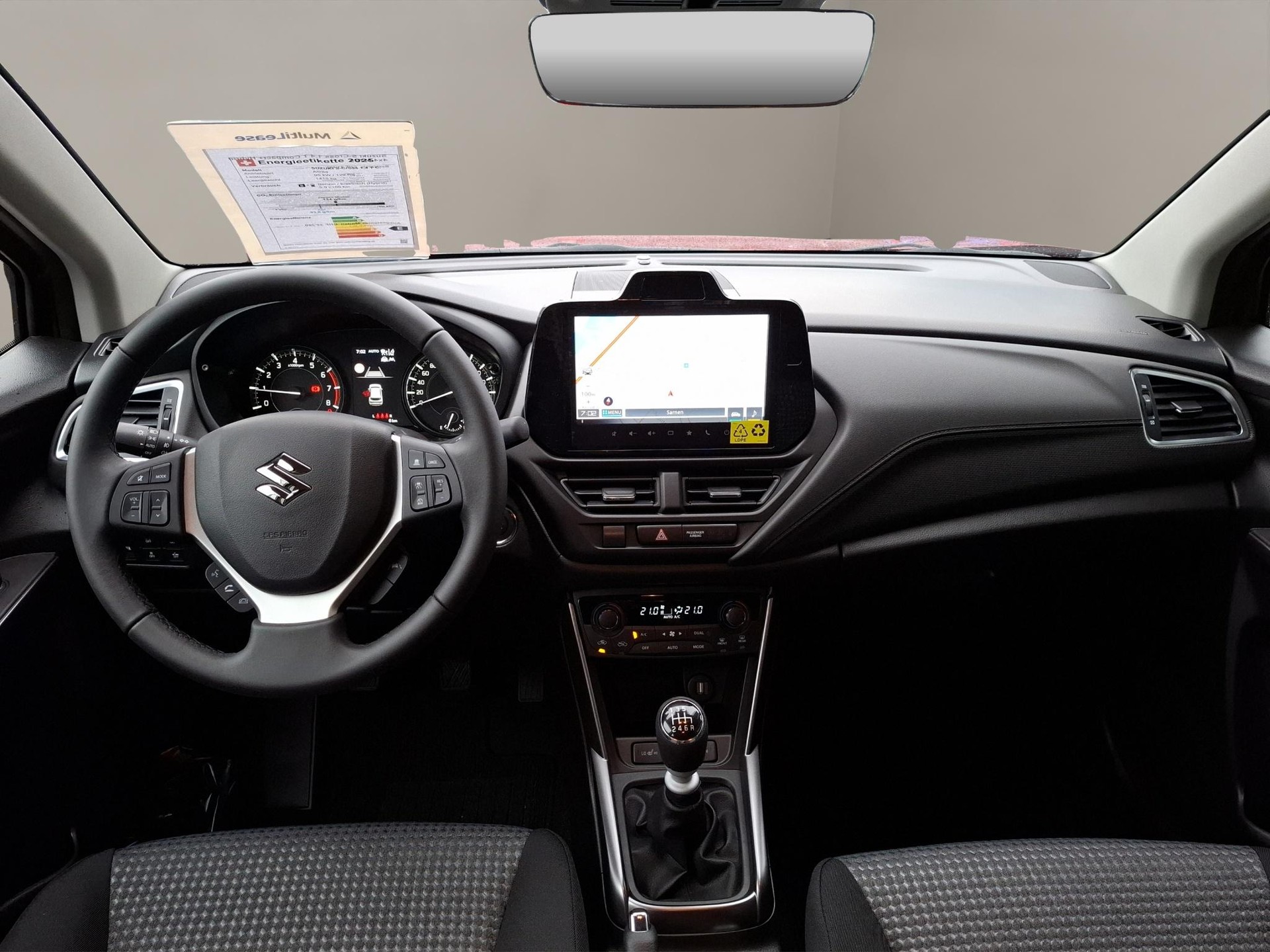 SUZUKI S-Cross 1.4 T Compact+ Hybrid 4x4-image-6