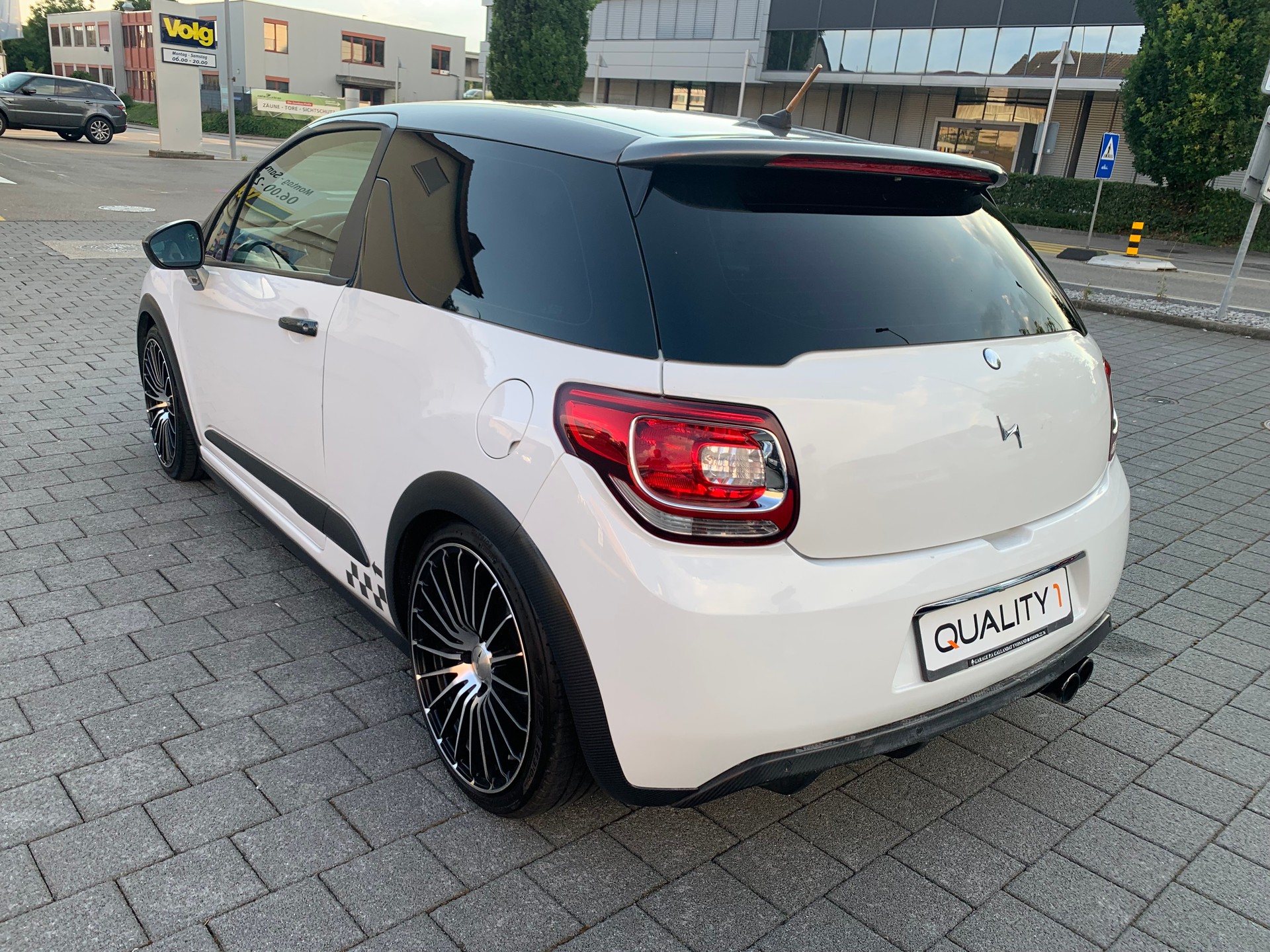 DS AUTOMOBILES DS3 1.6 THP Racing-image-2
