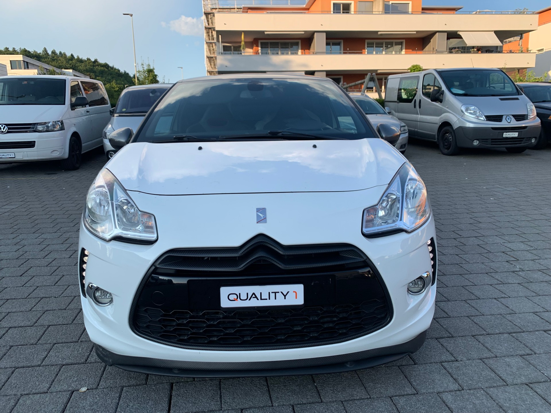 DS AUTOMOBILES DS3 1.6 THP Racing-image-4