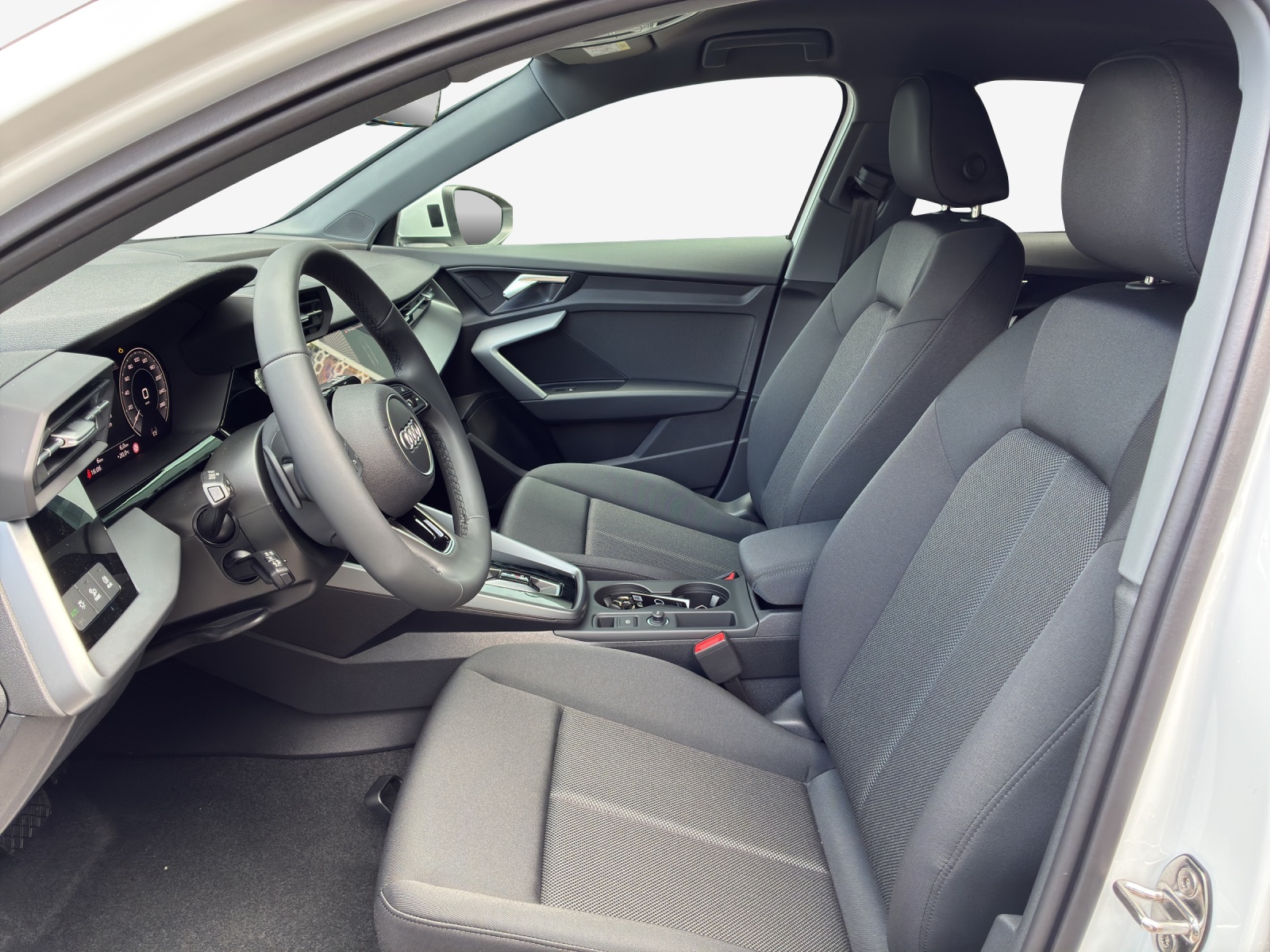 AUDI A3 Sportback 40 TFSI e Attraction S-tronic-image-7
