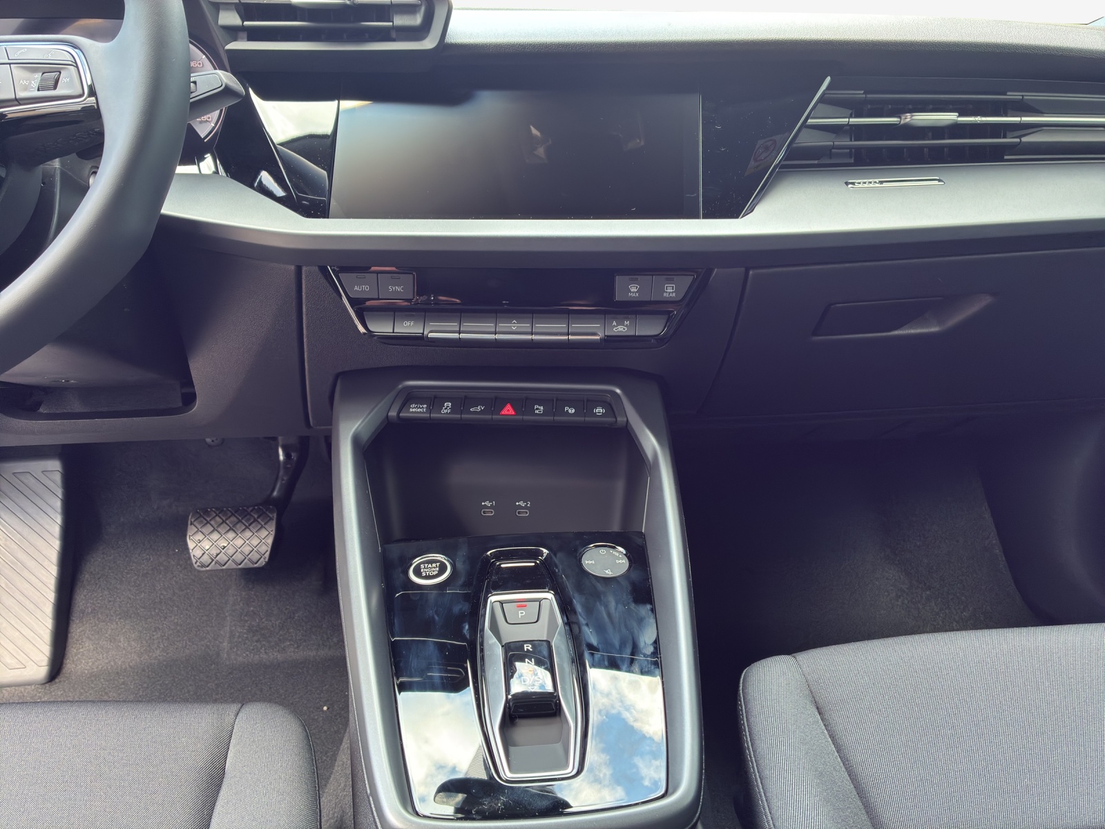 AUDI A3 Sportback 40 TFSI e Attraction S-tronic-image-10