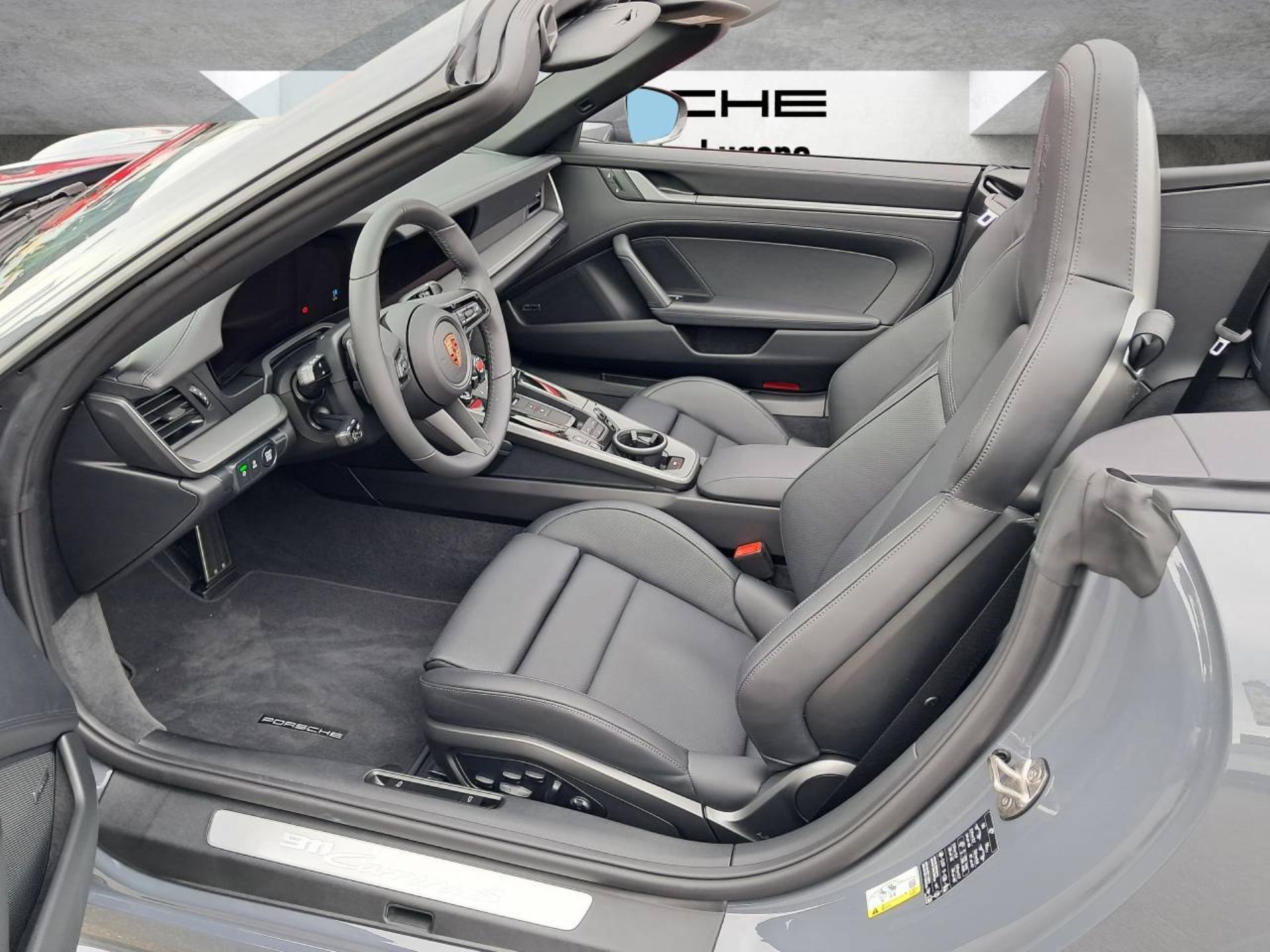 PORSCHE 911 Carrera S Cabriolet-image-3