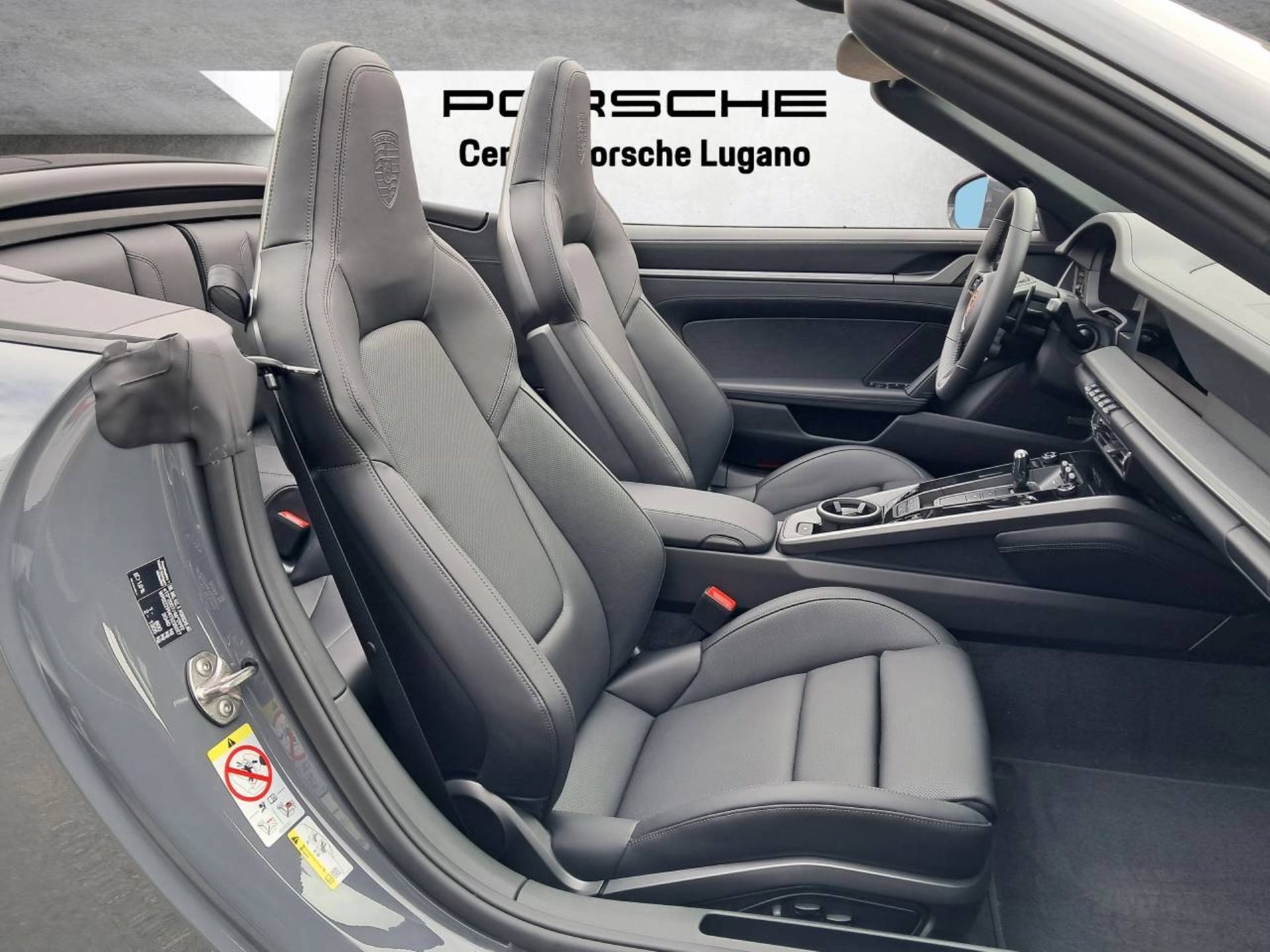 PORSCHE 911 Carrera S Cabriolet-image-15