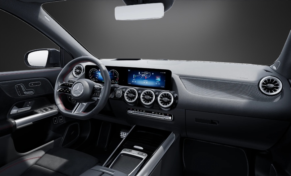 MERCEDES-BENZ GLA 250 e EQ Star 8G-DCT-image-7