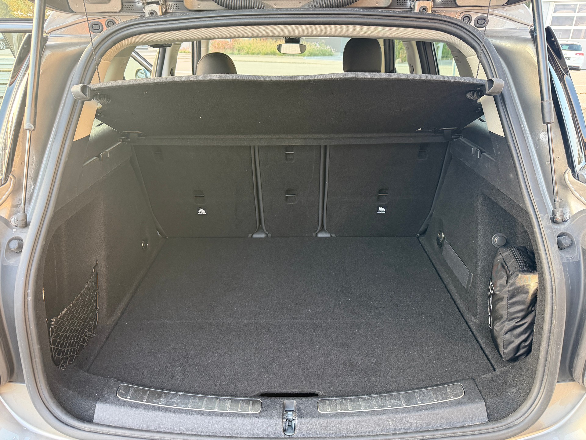 MINI Countryman Cooper D ALL4-image-16