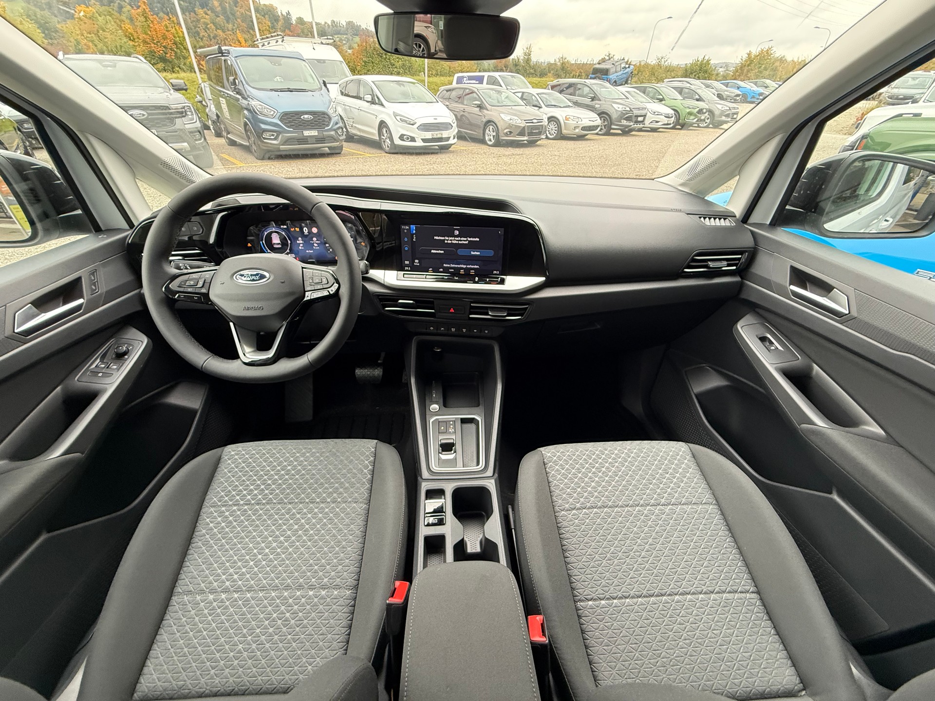 FORD Grand Tourneo Connect 2.0 EcoBlue Tit Rollstuhlumbau Heckeinstieg-image-5