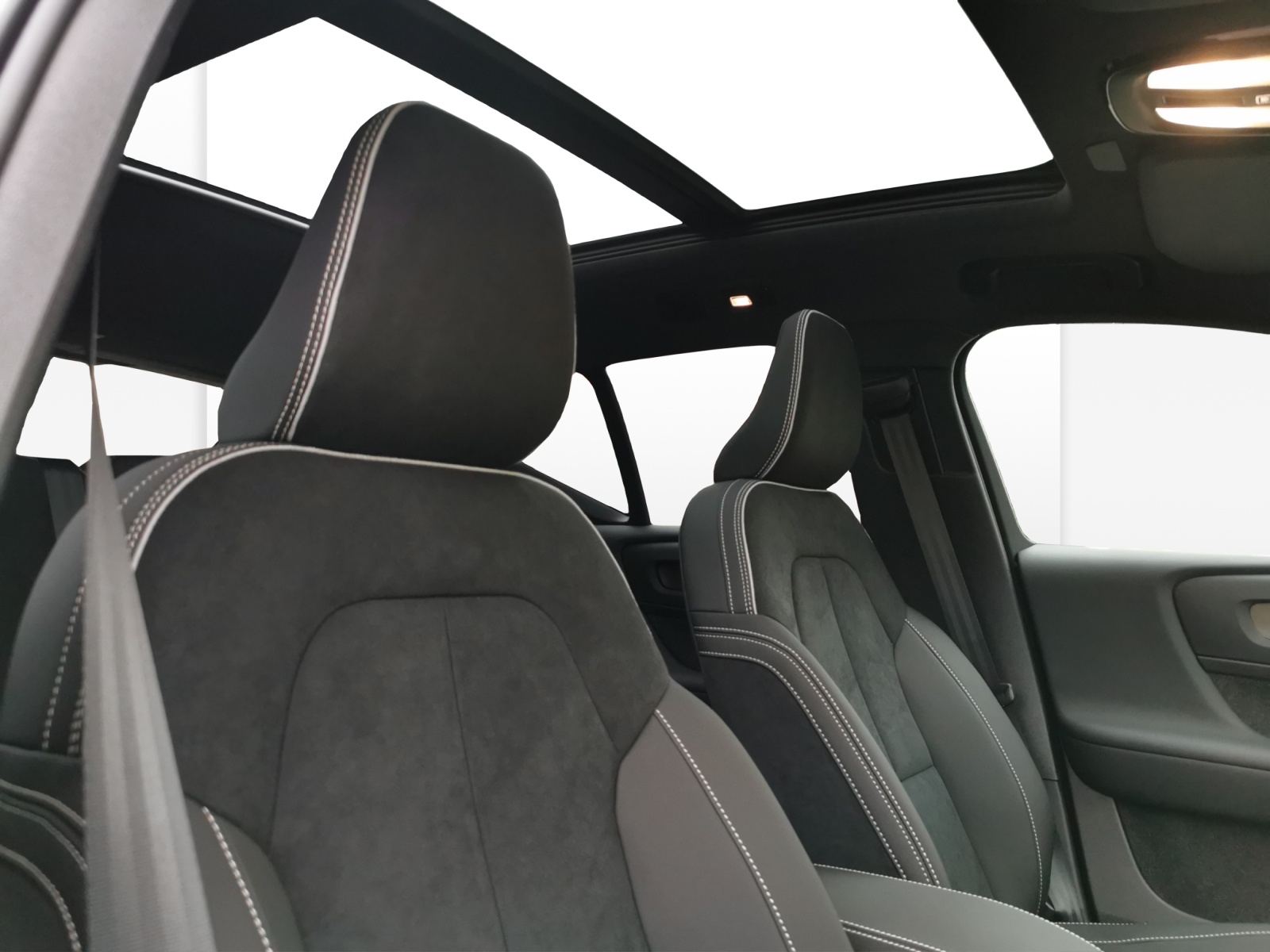 VOLVO EX40 Twin Ultra AWD-image-10