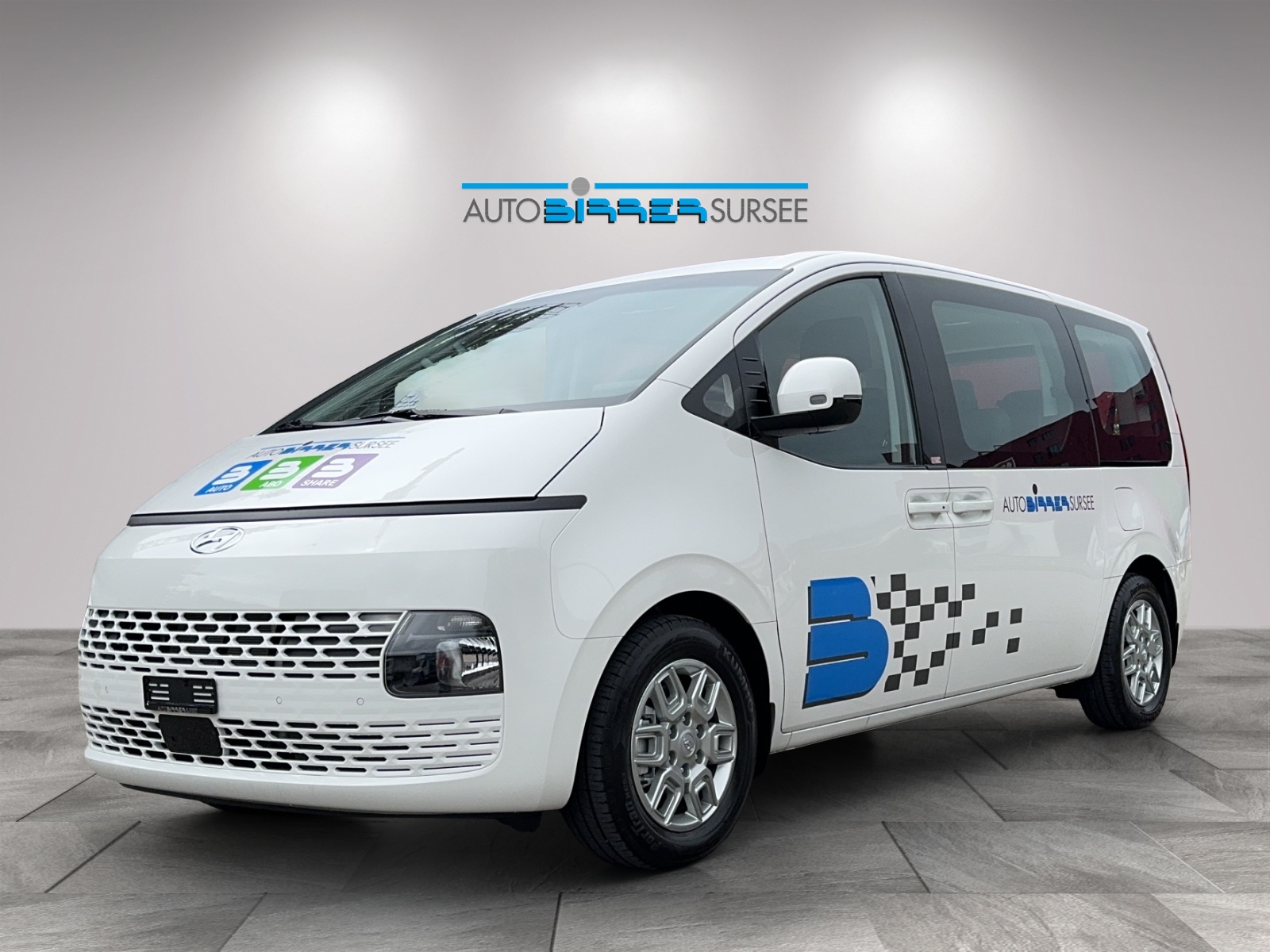 HYUNDAI Staria Wagon 2.2 CRDI Amplia-image-0