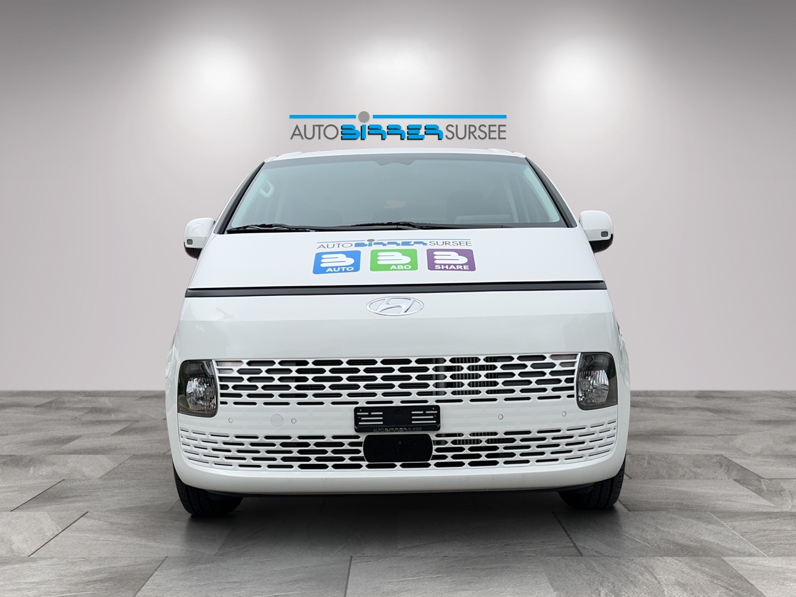 HYUNDAI Staria Wagon 2.2 CRDI Amplia-image-1
