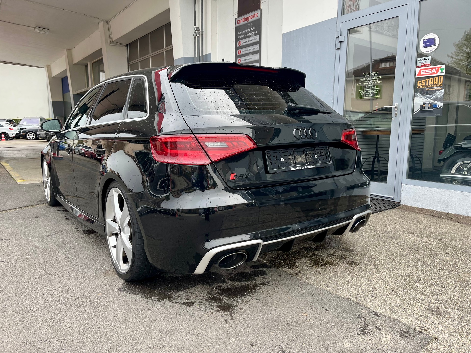 AUDI RS3 2.5 TSI quattro S-tronic-showroom-element-2