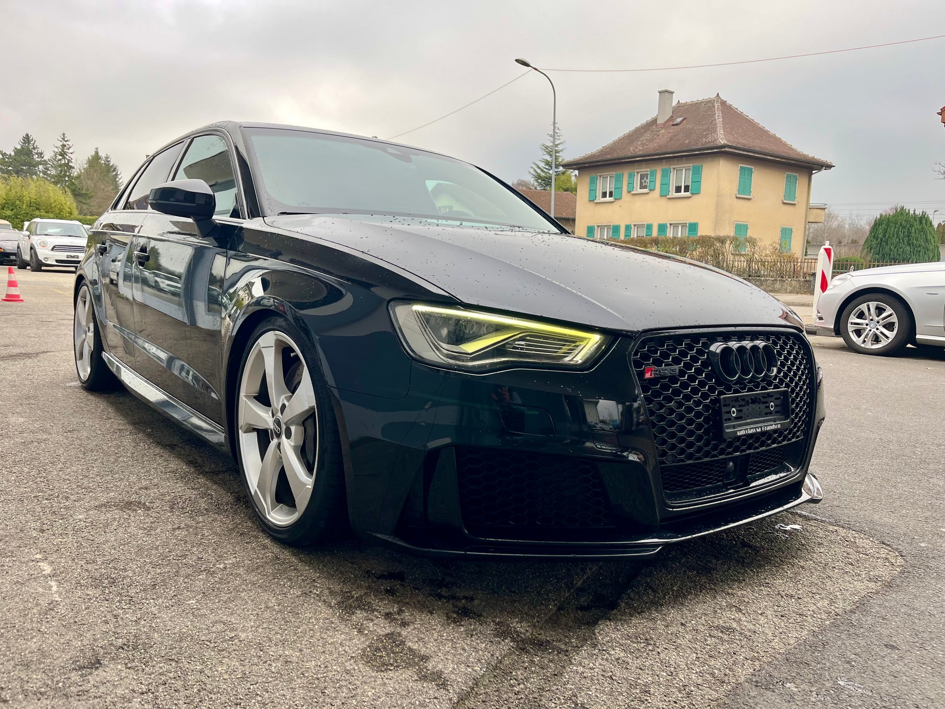 AUDI RS3 2.5 TSI quattro S-tronic-showroom-element-3