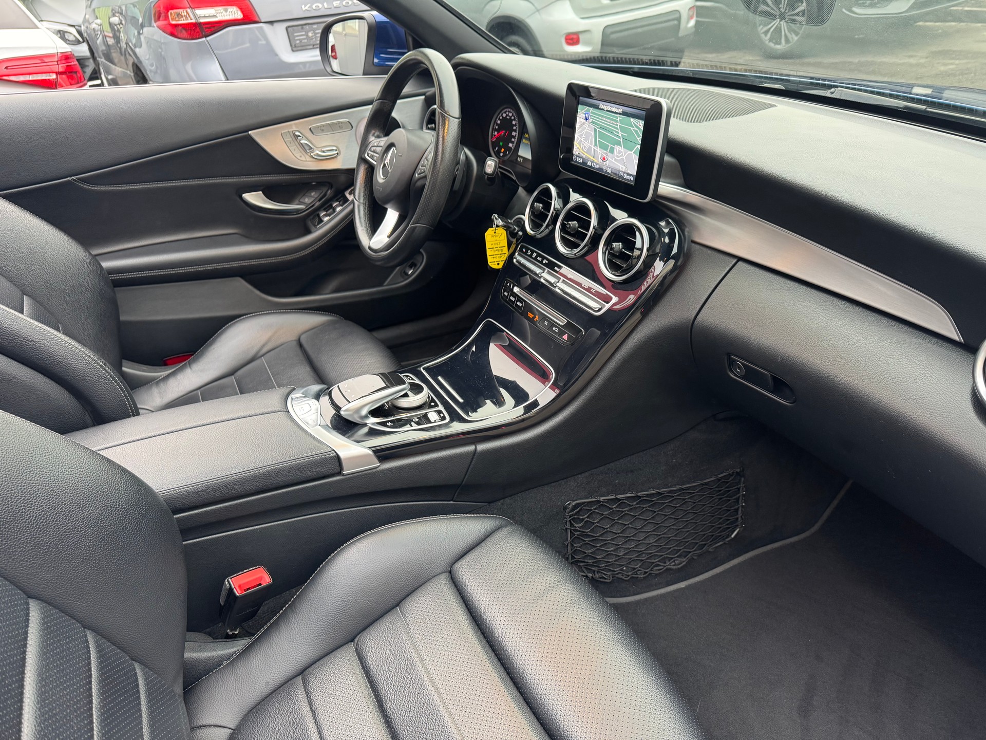 MERCEDES-BENZ C 180 Cabriolet 9G-Tronic-image-11