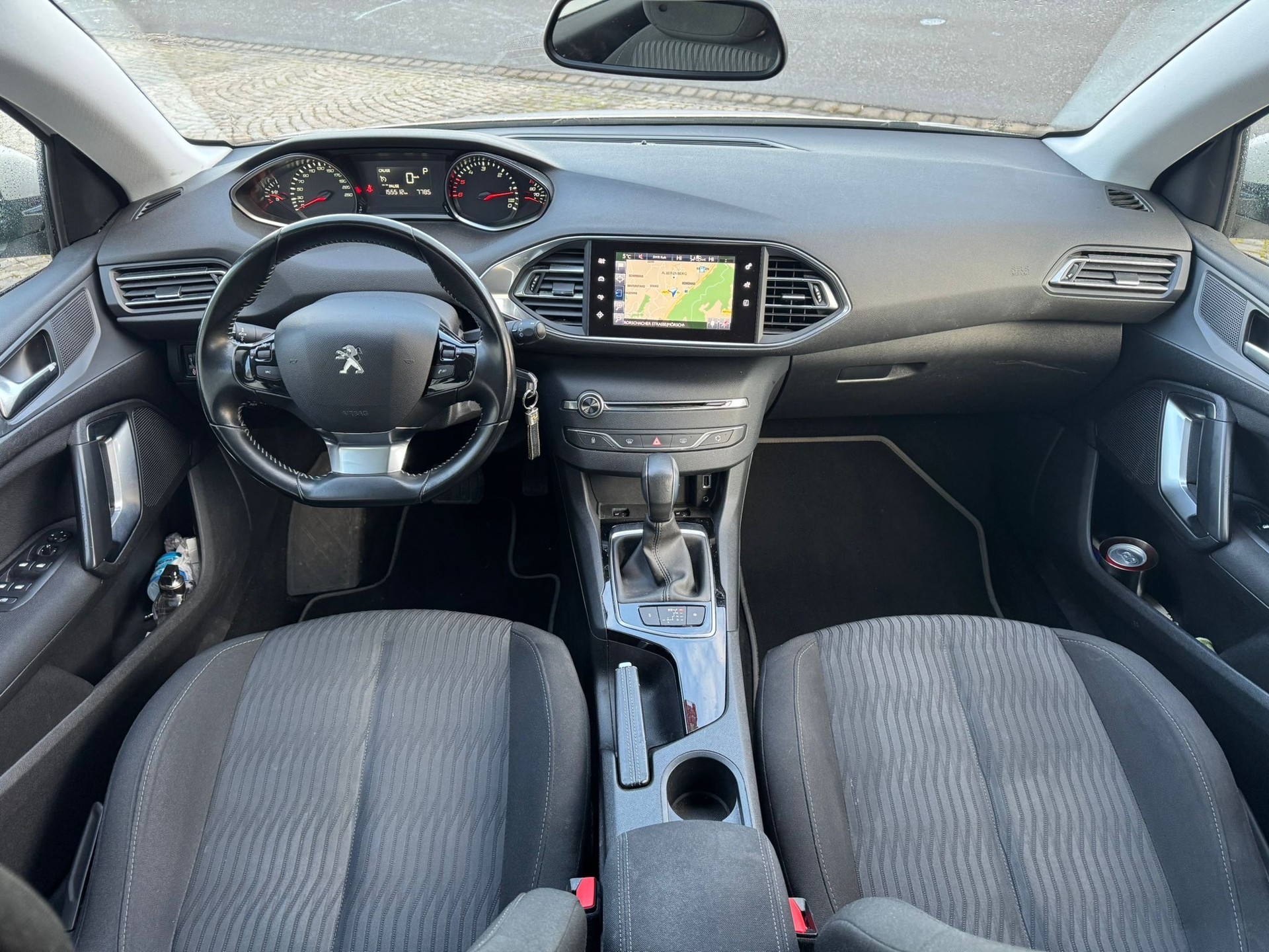 PEUGEOT 308 SW 1.6 BlueHDI Business EAT-image-10
