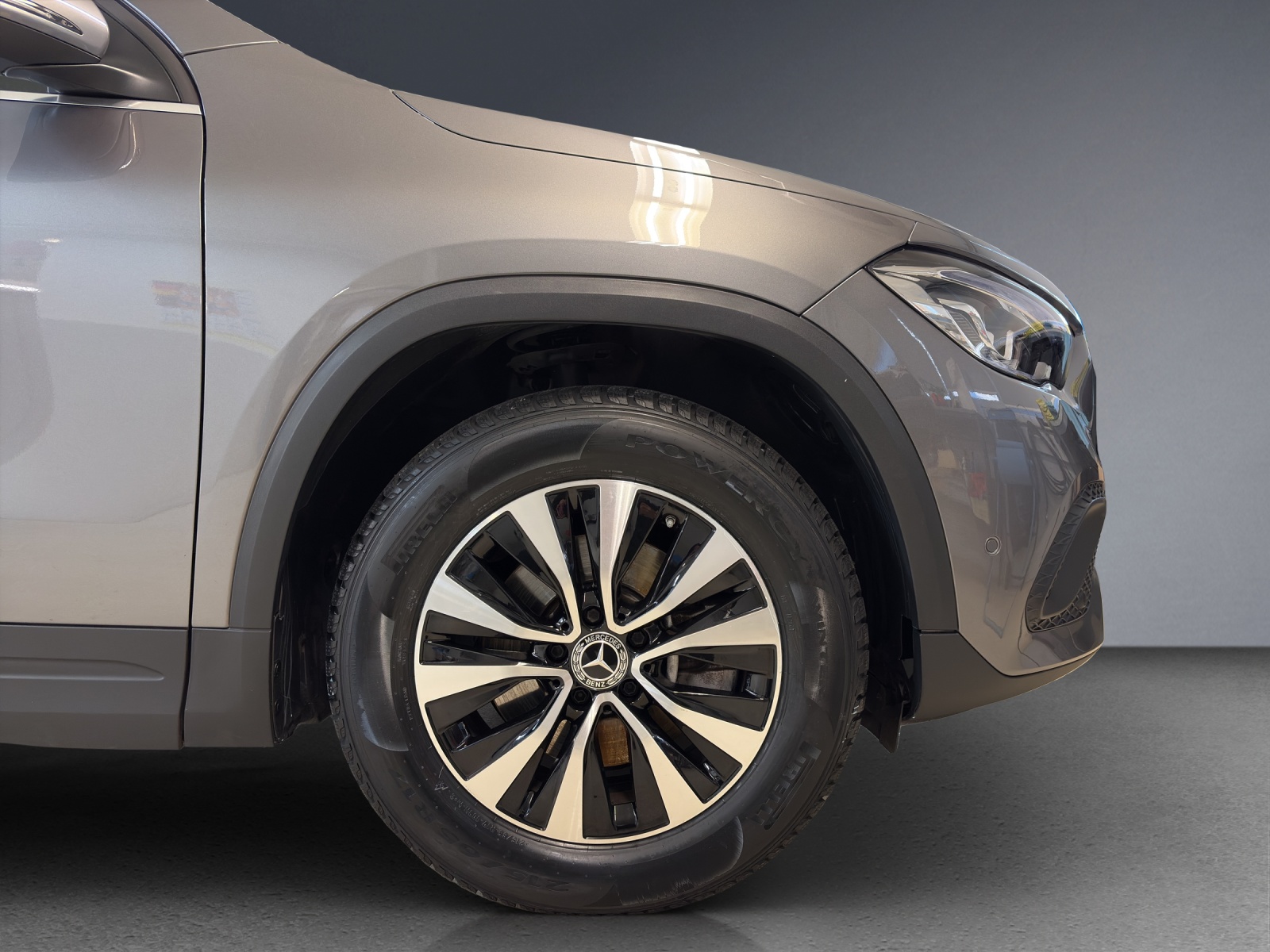 MERCEDES-BENZ GLA 200 4M Style 8G-D-image-5