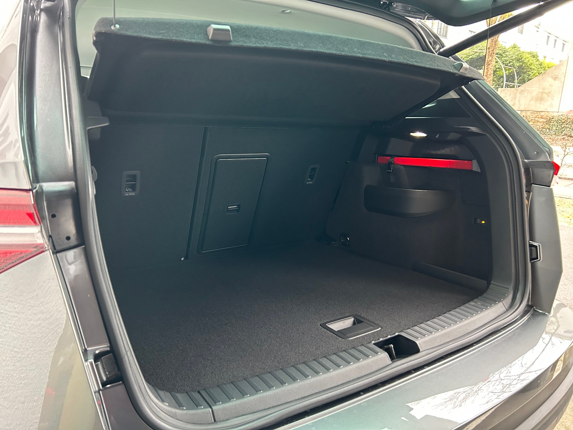 SKODA Karoq 1.5 TSI Dynamic DSG-image-4