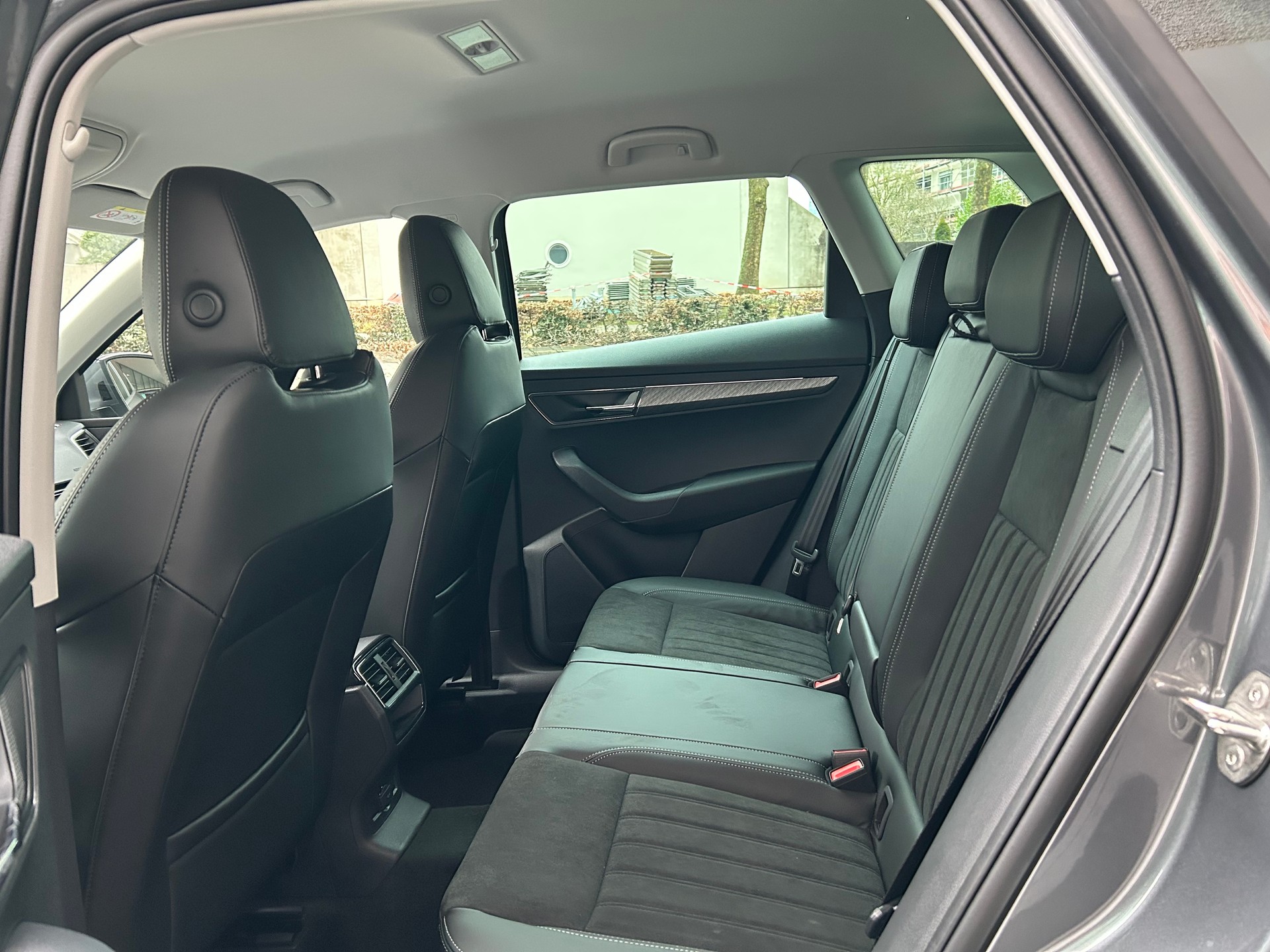 SKODA Karoq 1.5 TSI Dynamic DSG-image-7