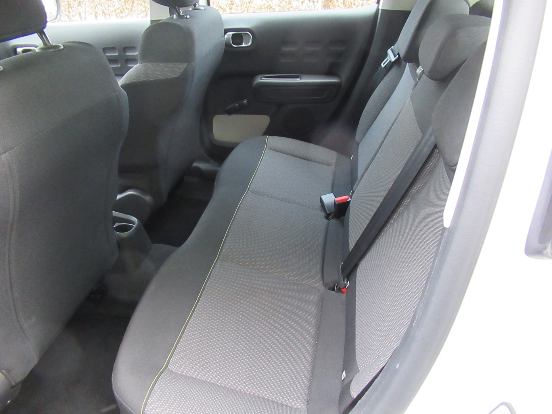 CITROEN C3 1.2i PureTech Swiss Edition-image-6