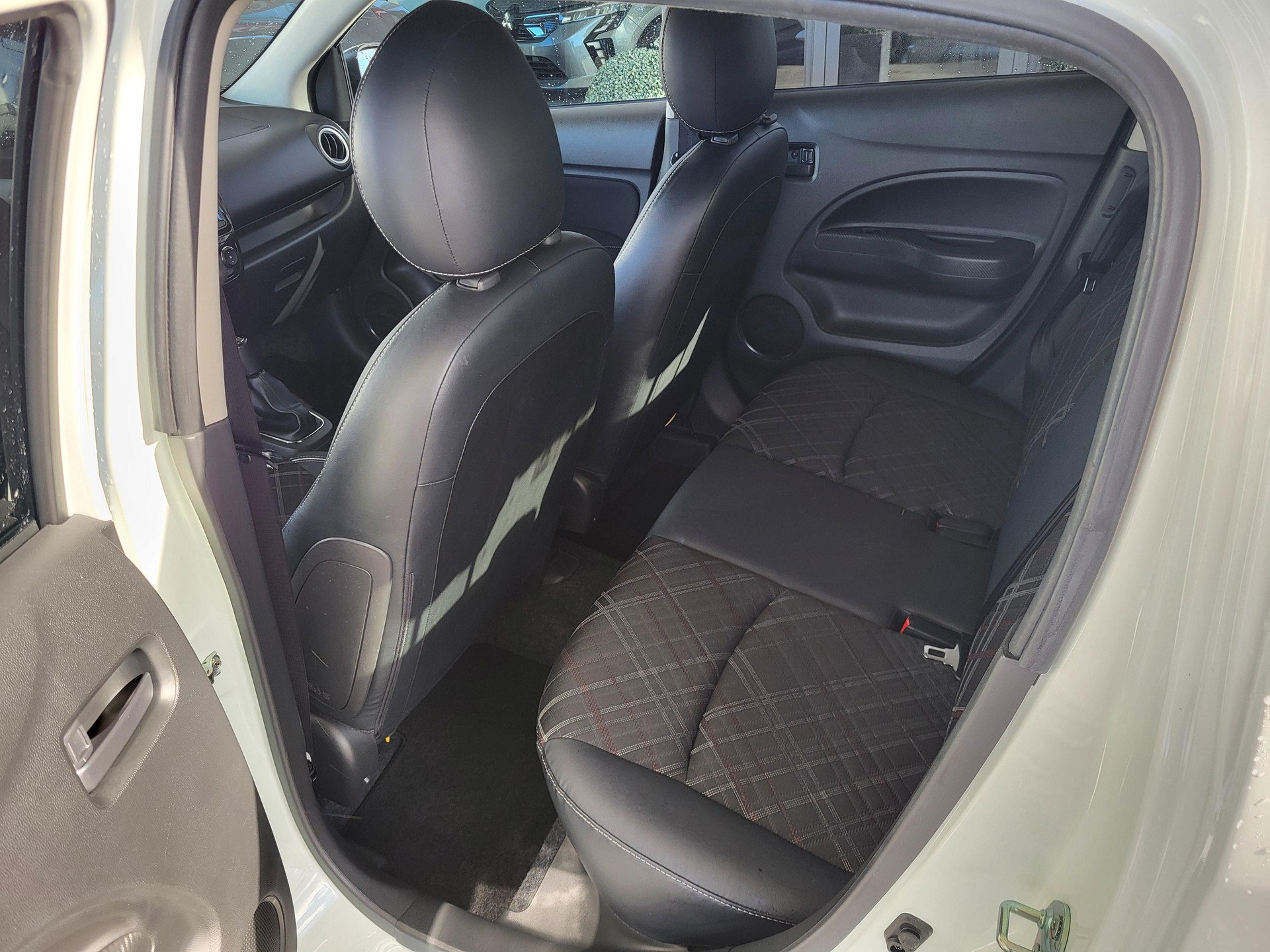 MITSUBISHI Space Star 1.2 MIVEC Style-image-4